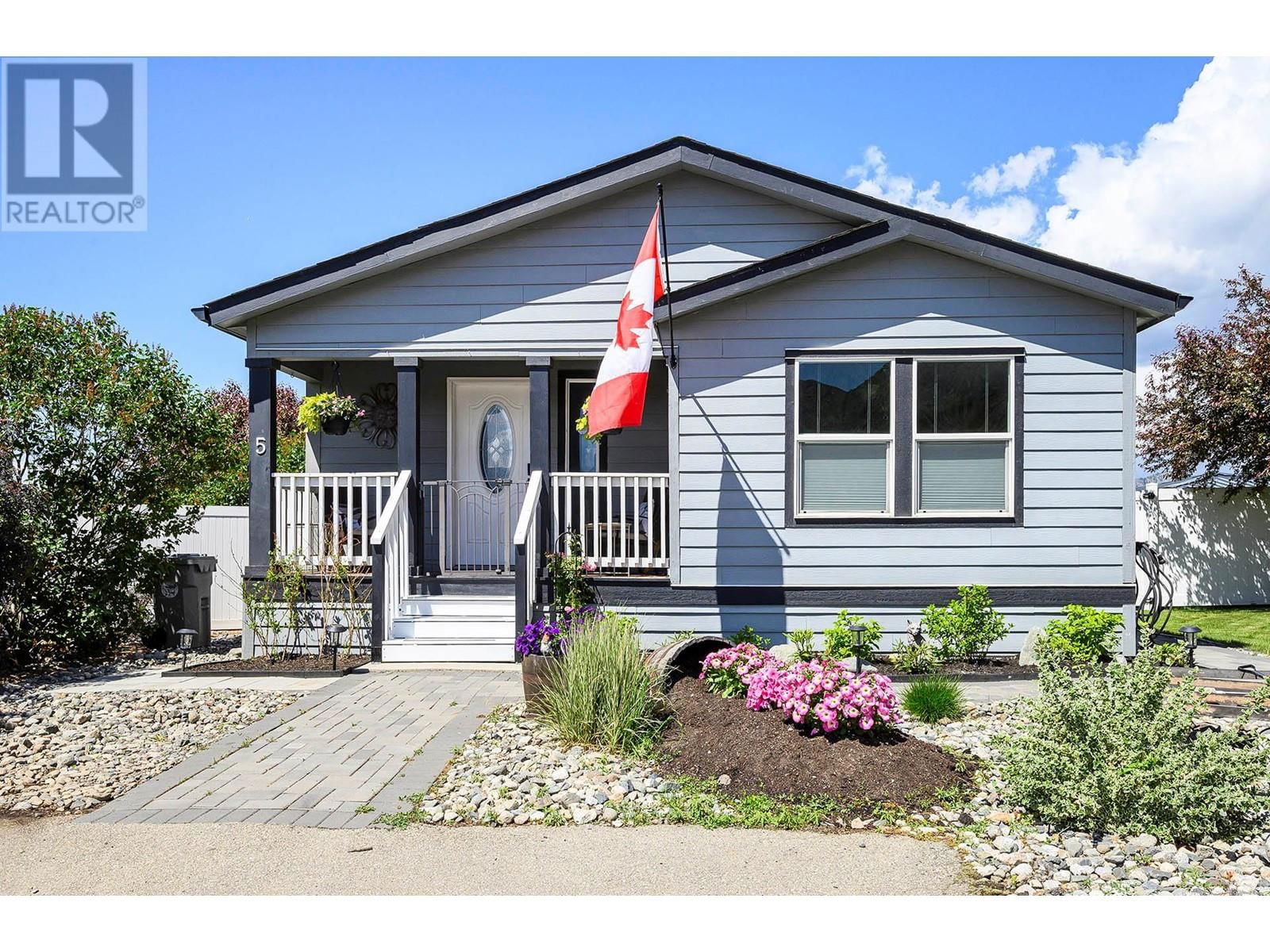 5 - 1030 RICARDO ROAD Image 1