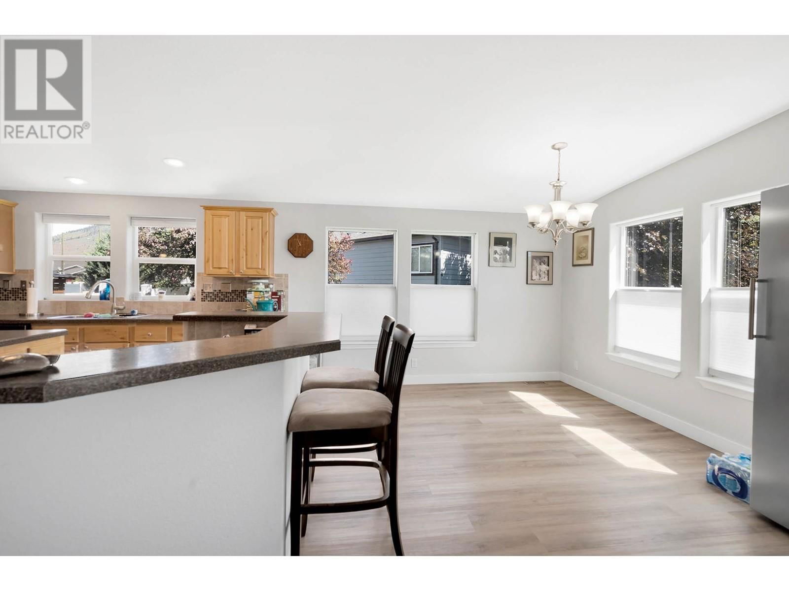 5 - 1030 RICARDO ROAD Image 21