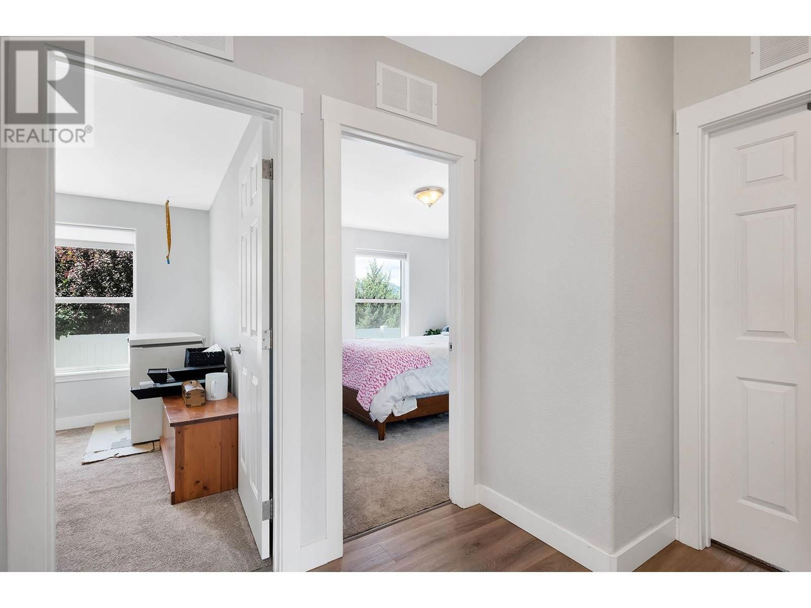 5 - 1030 RICARDO ROAD Image 22