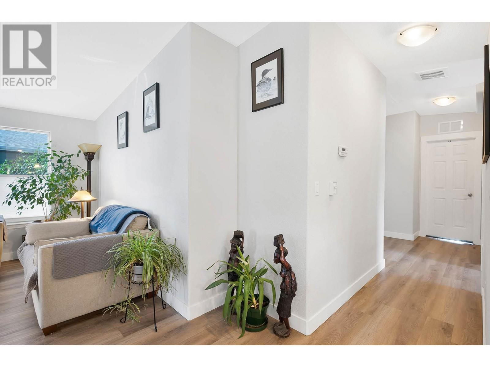 5 - 1030 RICARDO ROAD Image 28