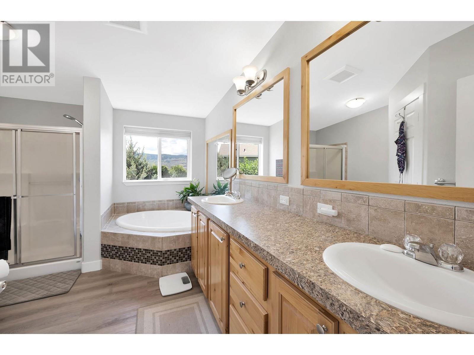 5 - 1030 RICARDO ROAD Image 6