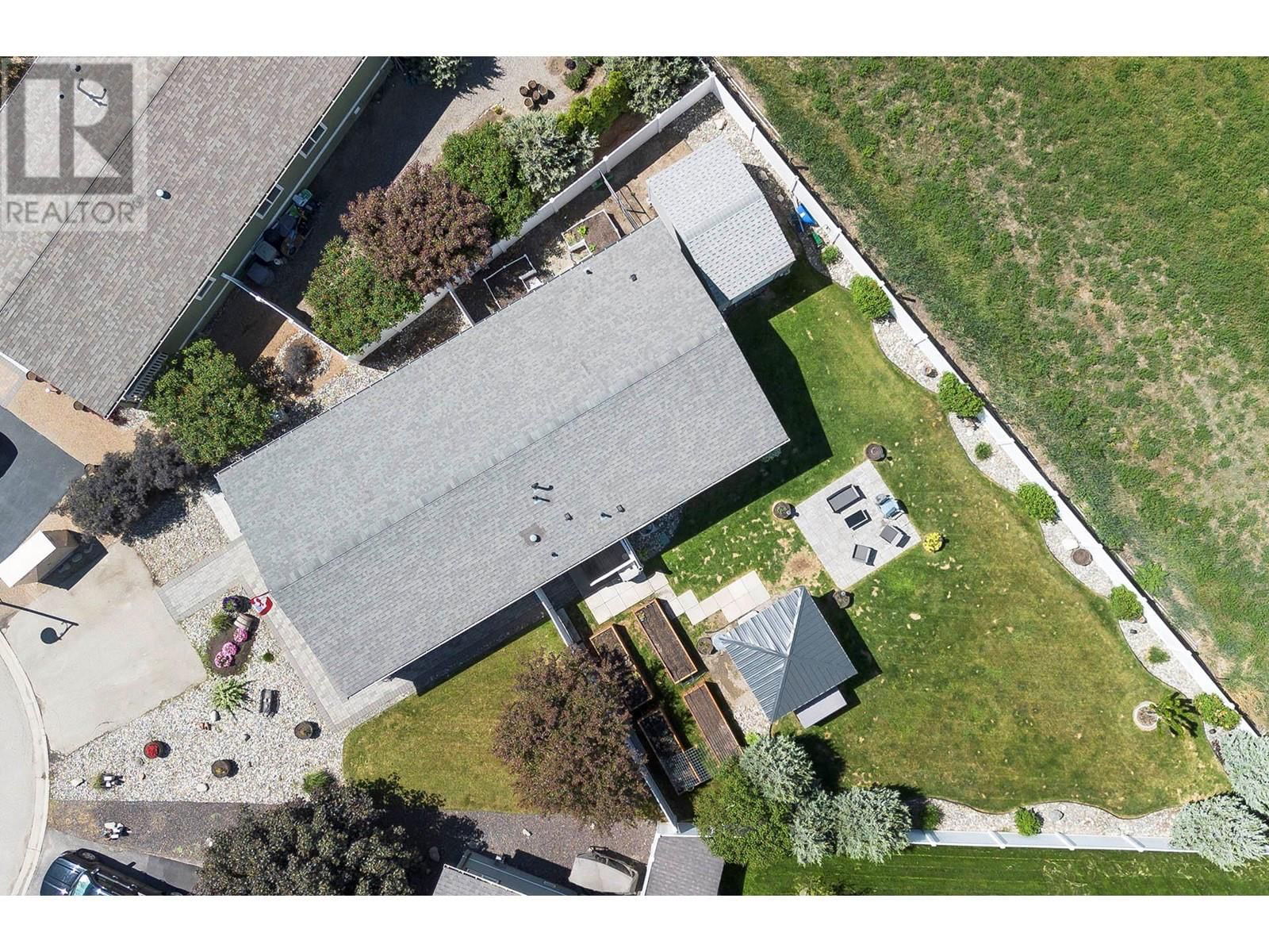 5 - 1030 RICARDO ROAD Image 8