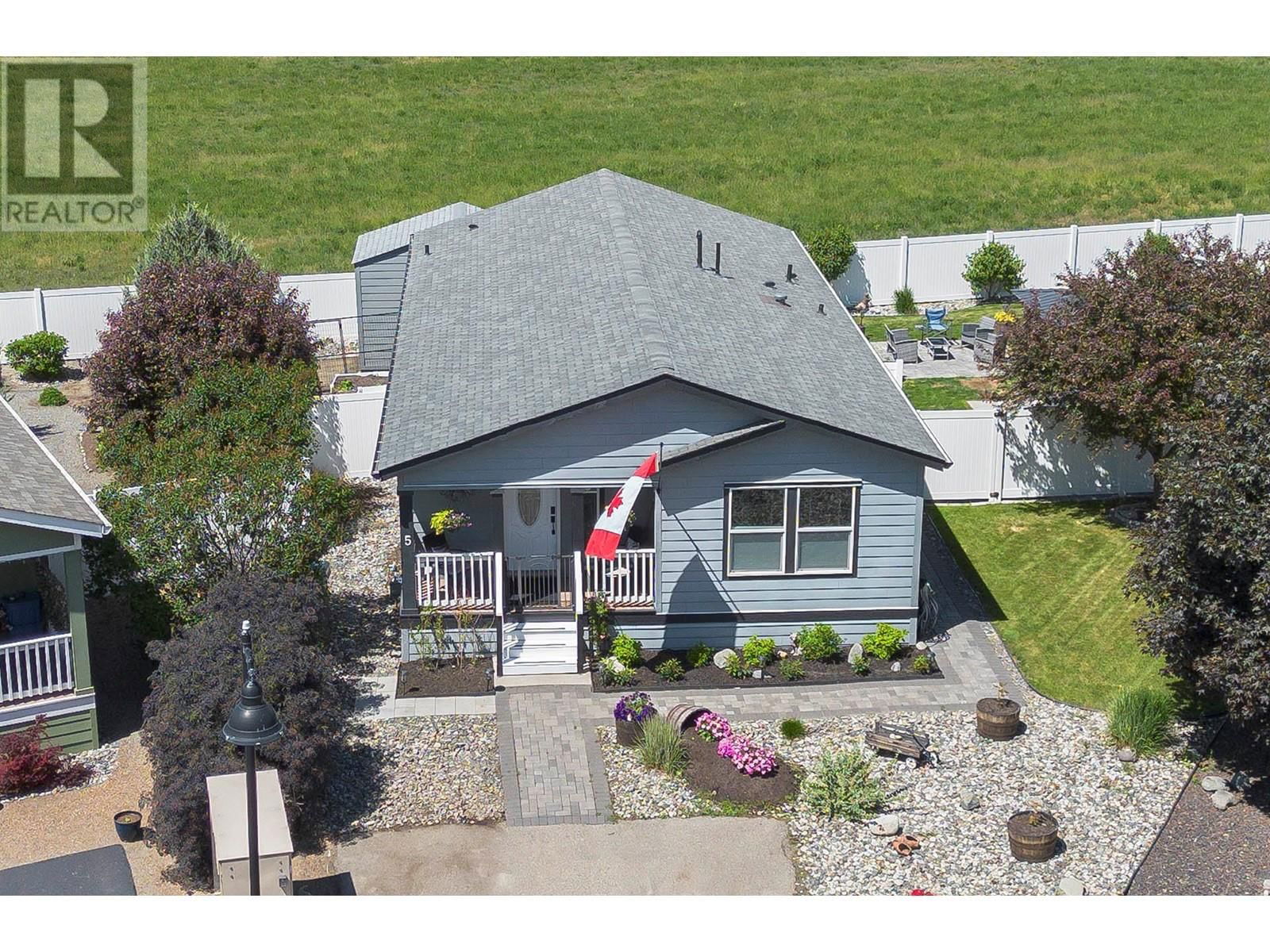 5 - 1030 RICARDO ROAD Image 9