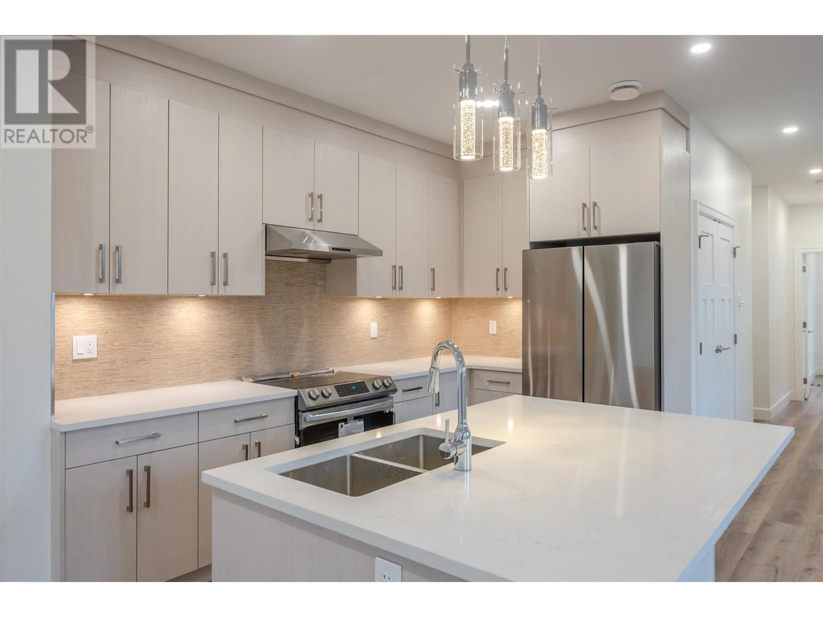 258 BENTGRASS AVENUE Image 13