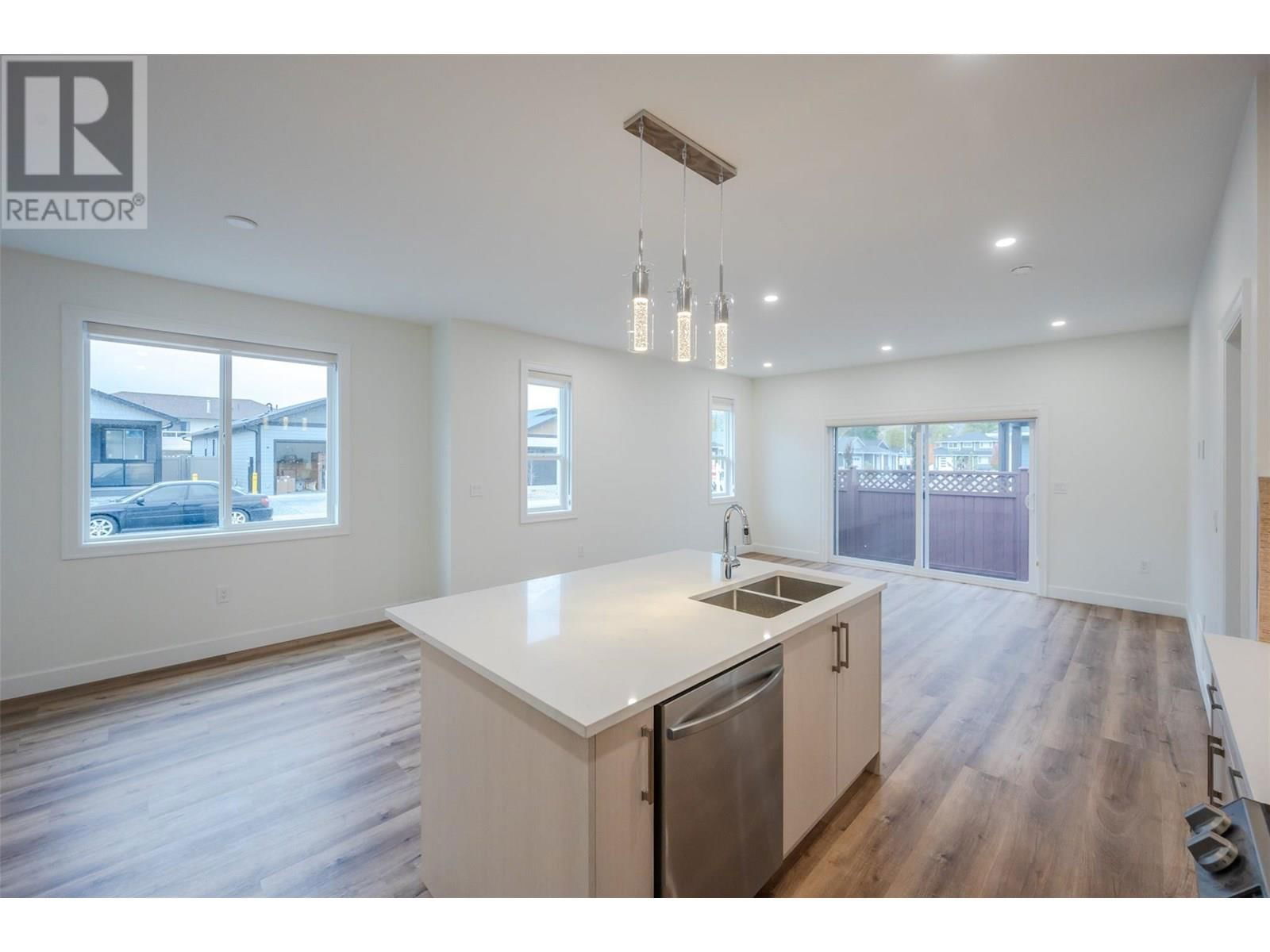 258 BENTGRASS AVENUE Image 15