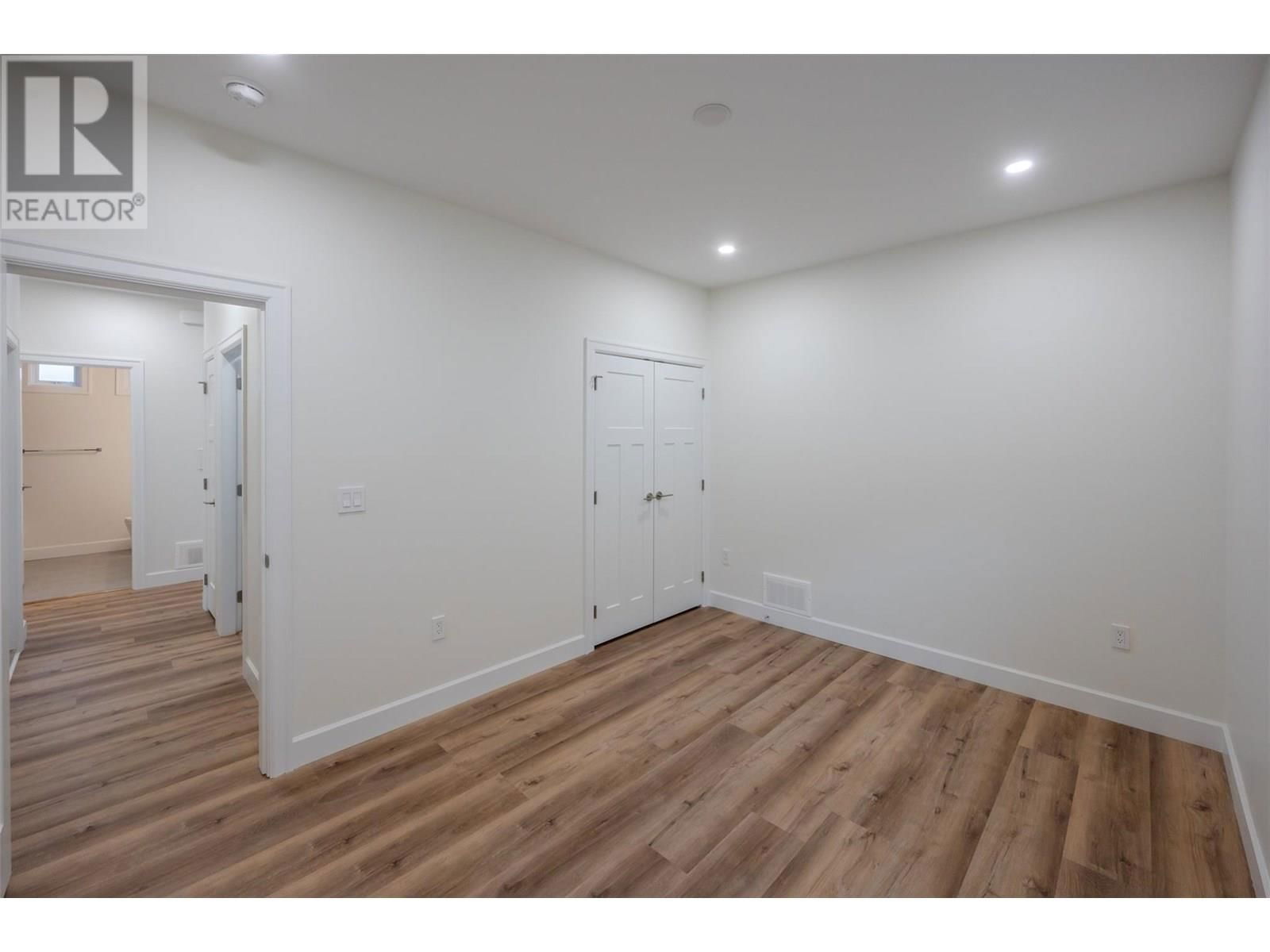 258 BENTGRASS AVENUE Image 29