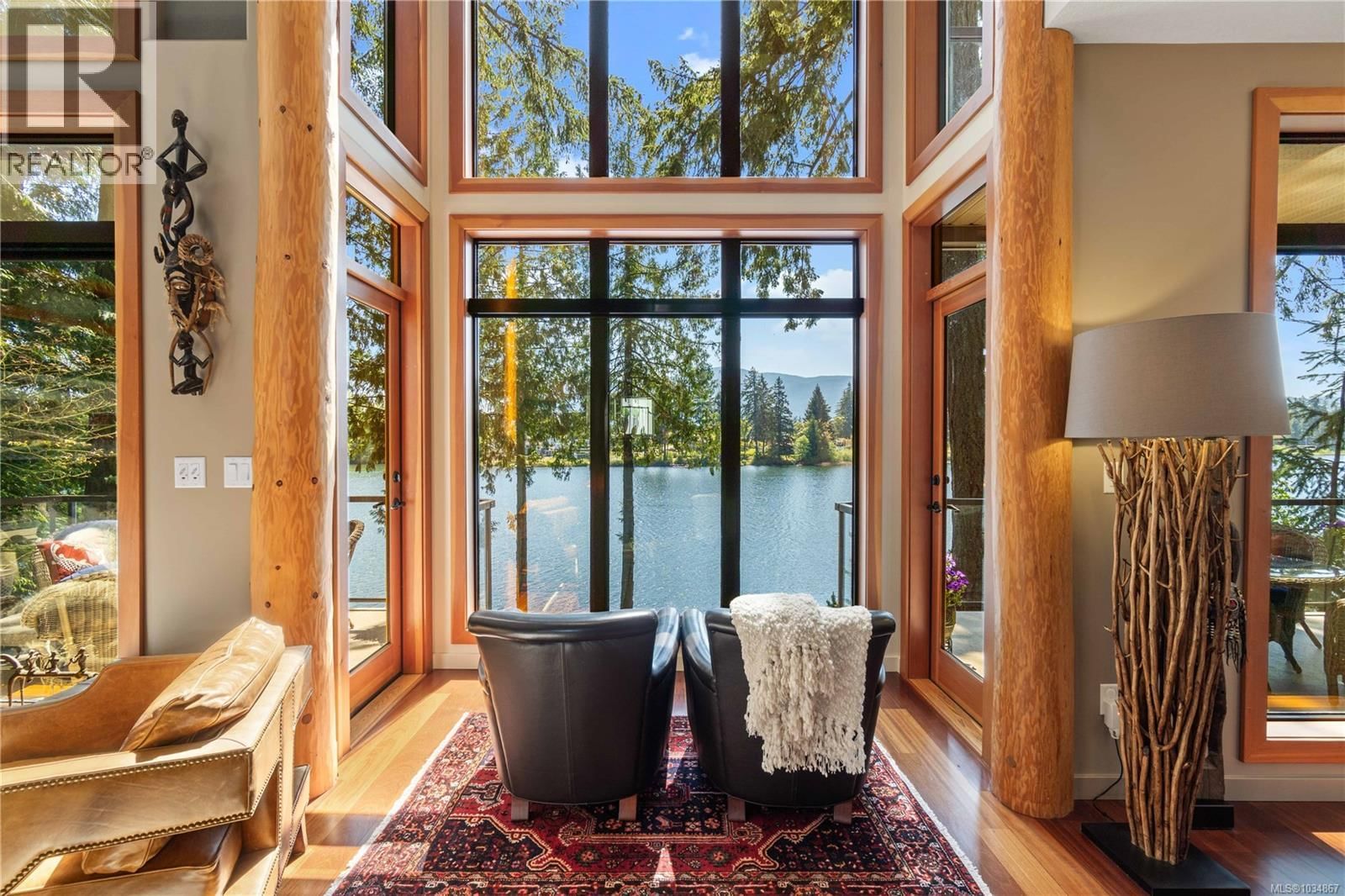 211 Ferntree Place property photo