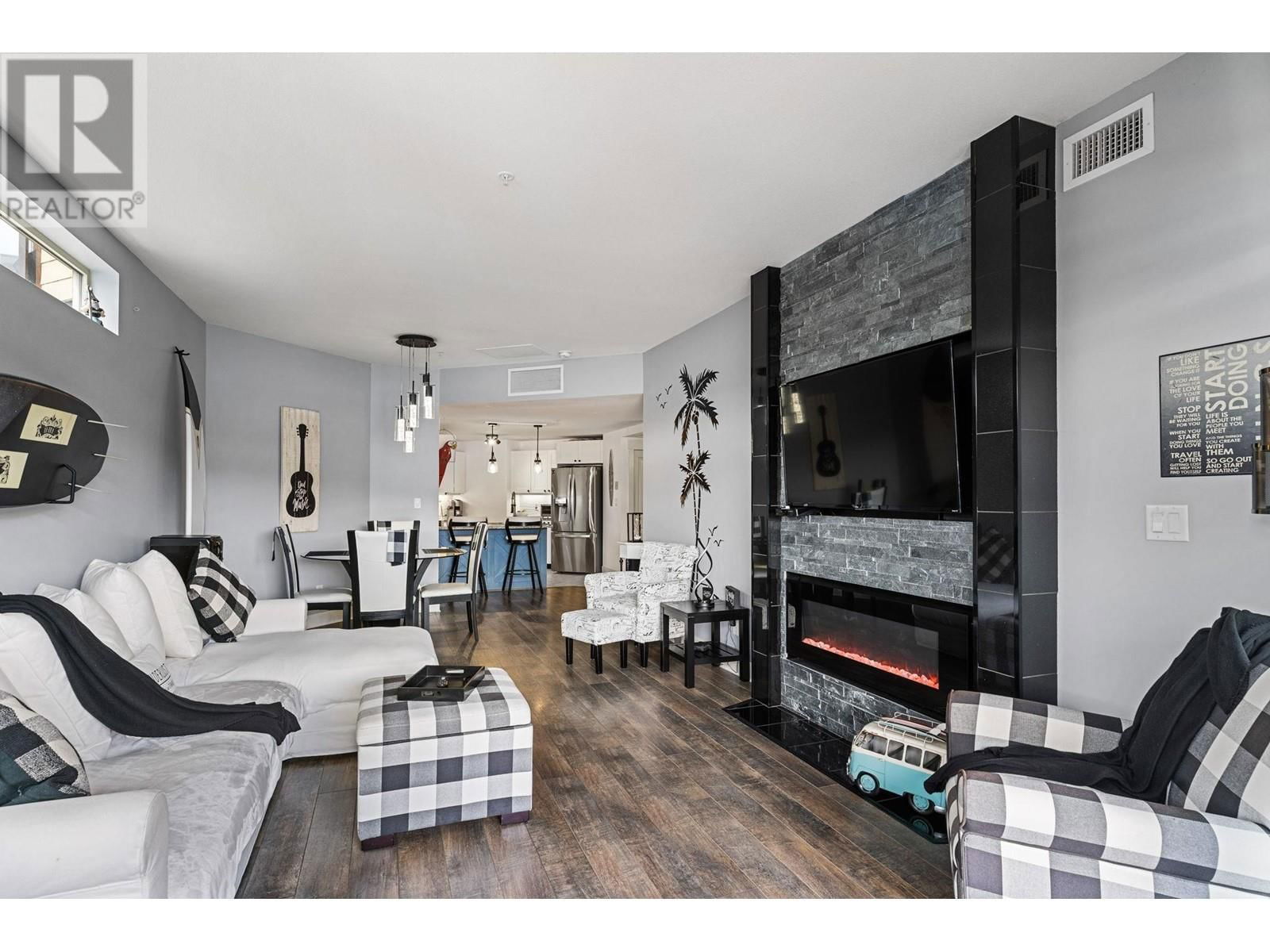 311 - 4205 GELLATLY ROAD Image 3