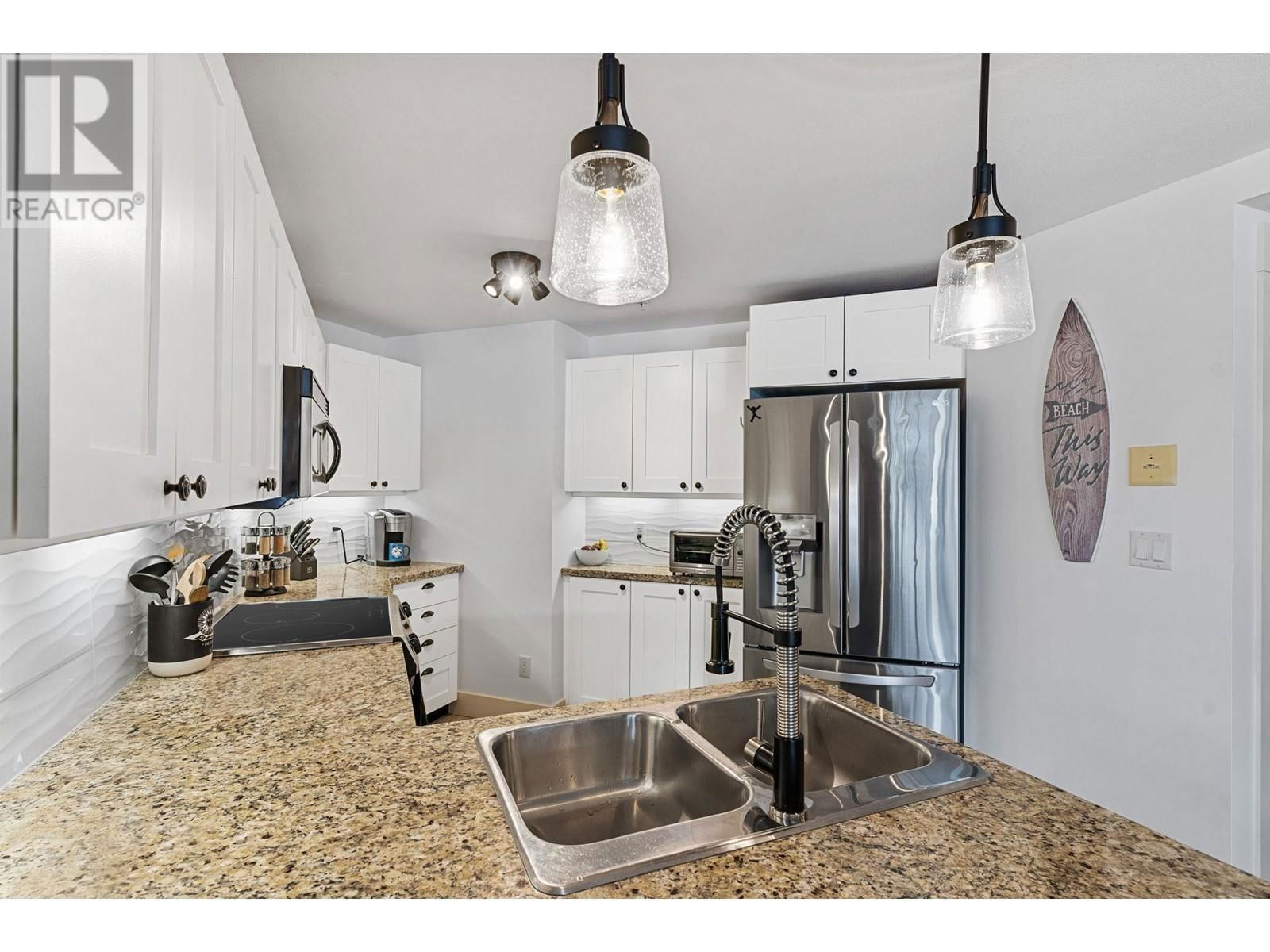 311 - 4205 GELLATLY ROAD Image 6