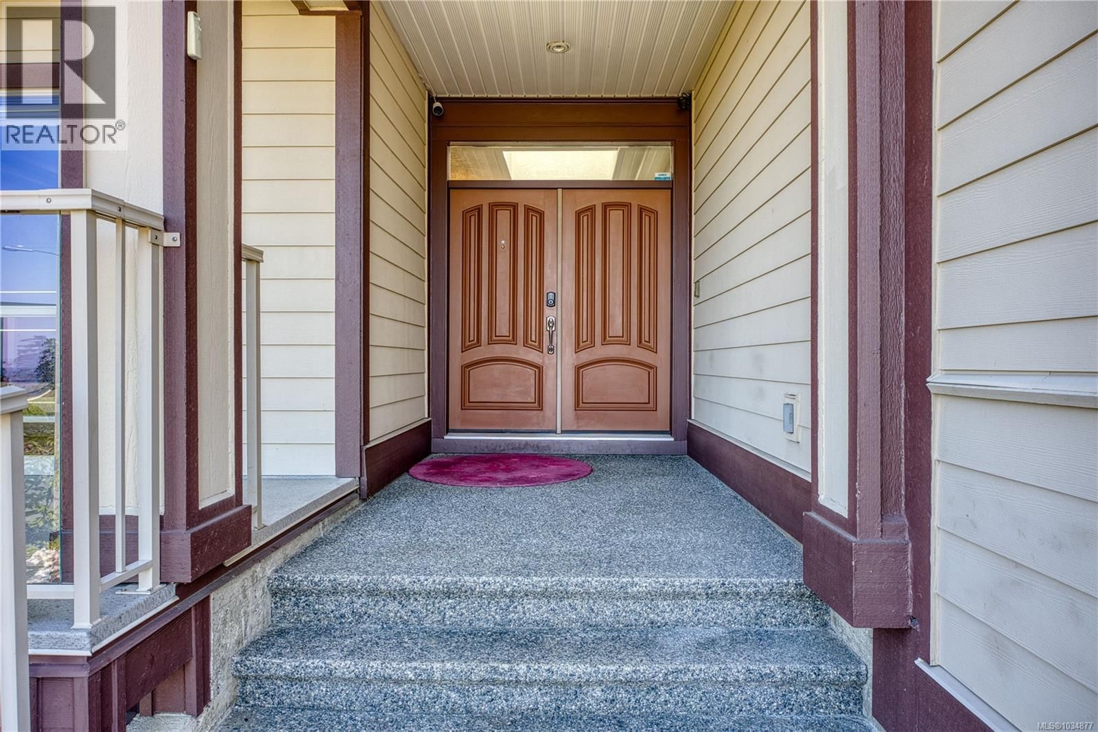 6448 Peregrine Road property photo