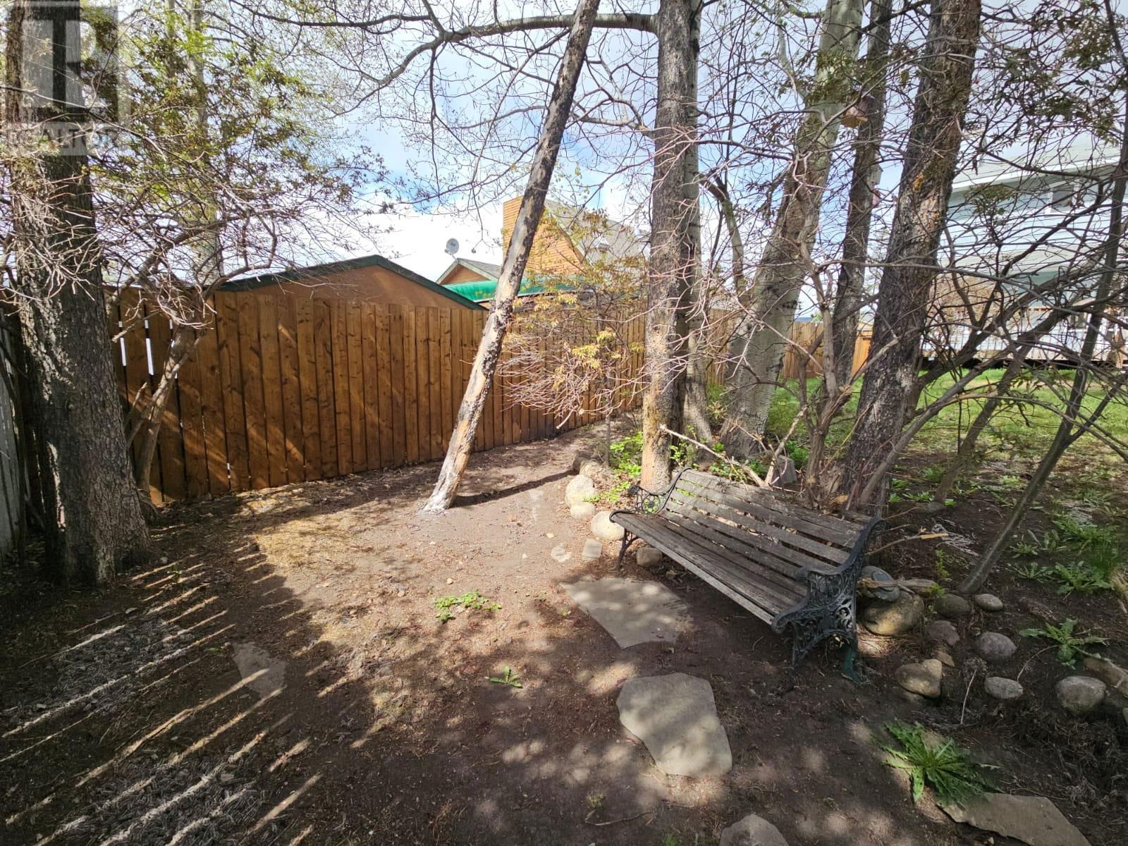 128 CHAMBERLAIN CRESCENT Image 82