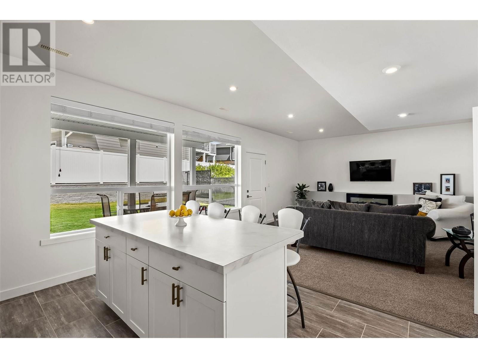 2231 DOUBLETREE CRESCENT Image 35