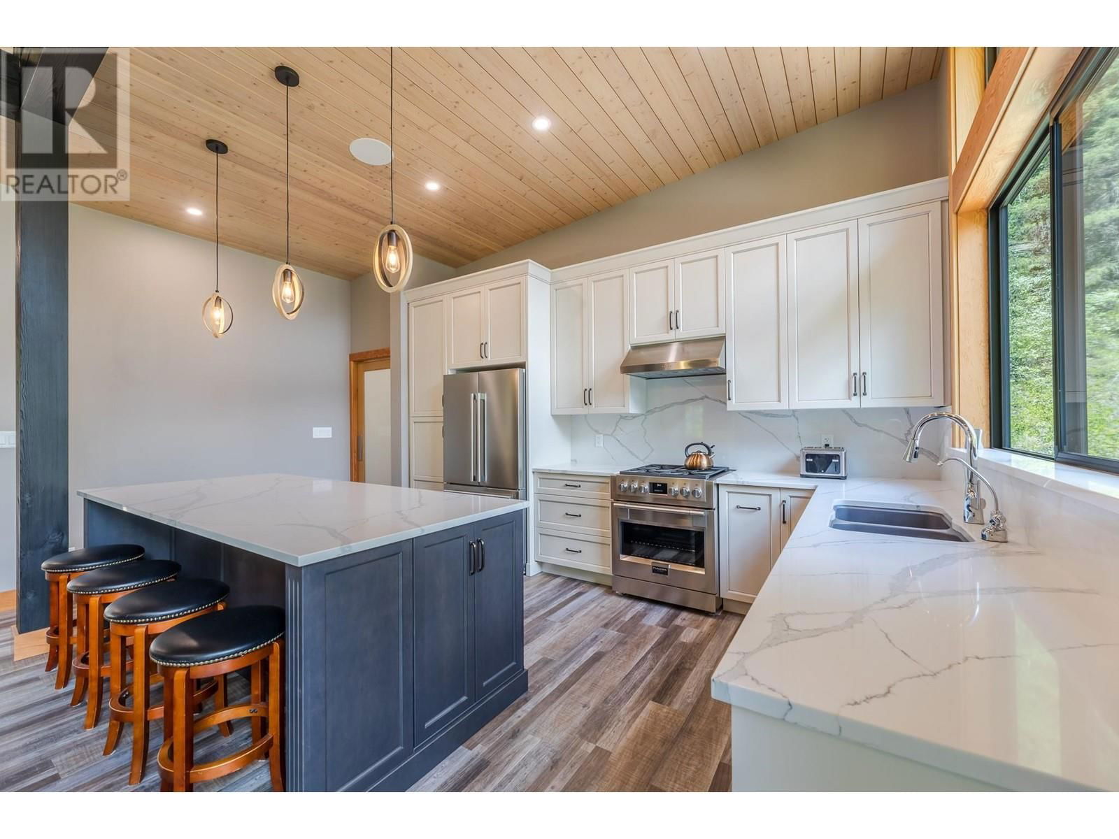2894 COALMONT ROAD Image 10