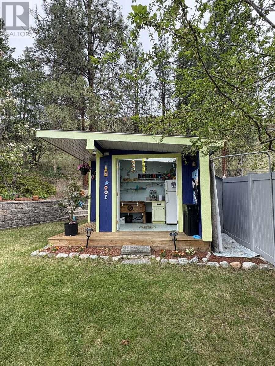 1742 DUNCAN AVENUE EAST Image 21