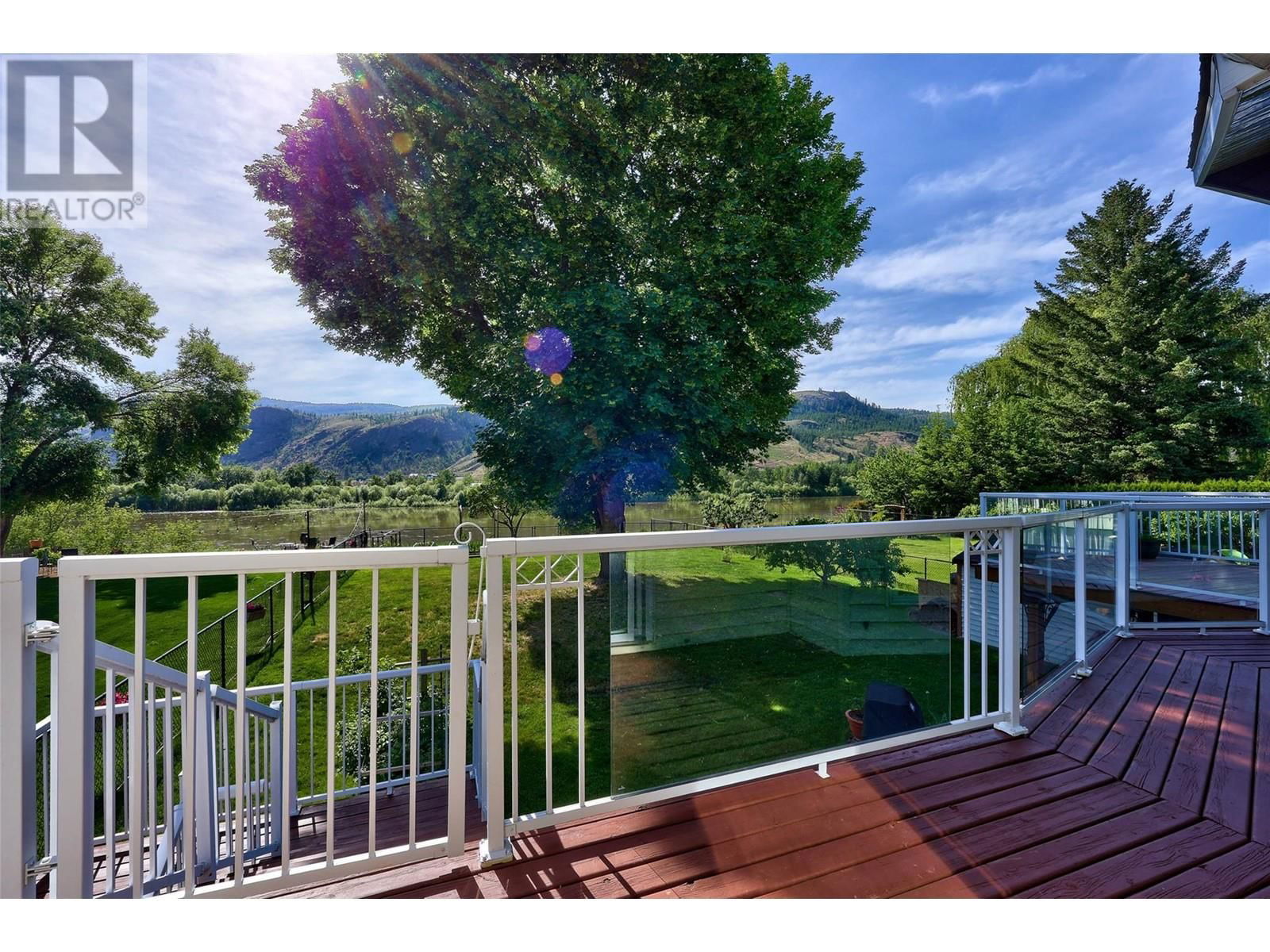 4061 DAVIE ROAD Image 21