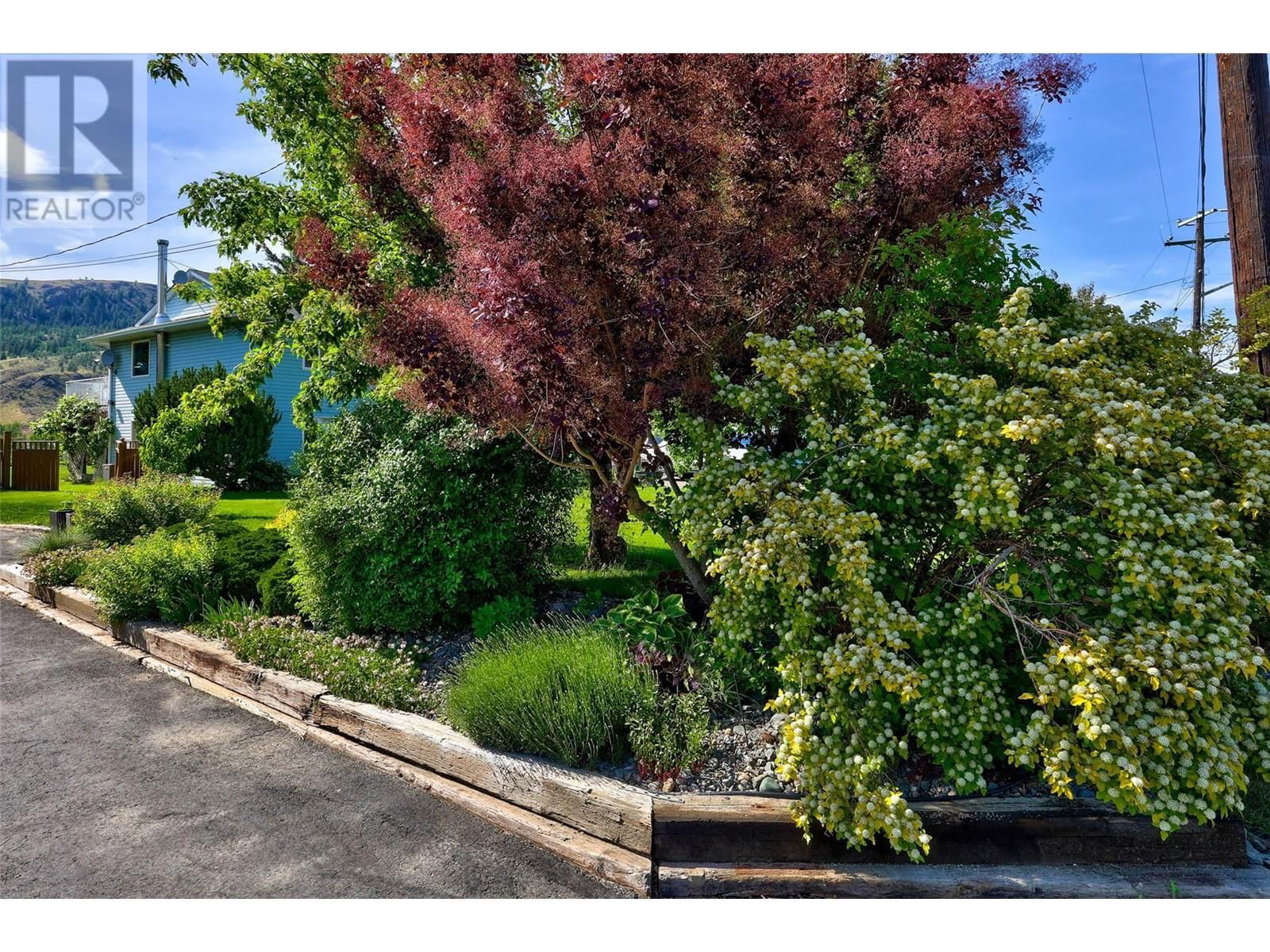 4061 DAVIE ROAD Image 23