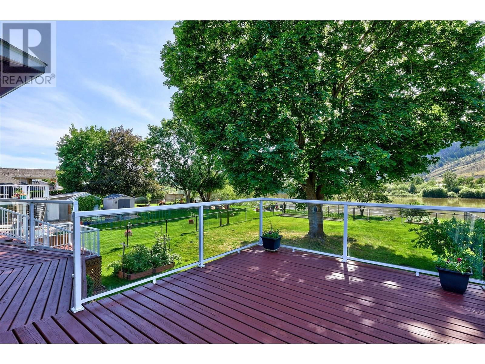 4061 DAVIE ROAD Image 36
