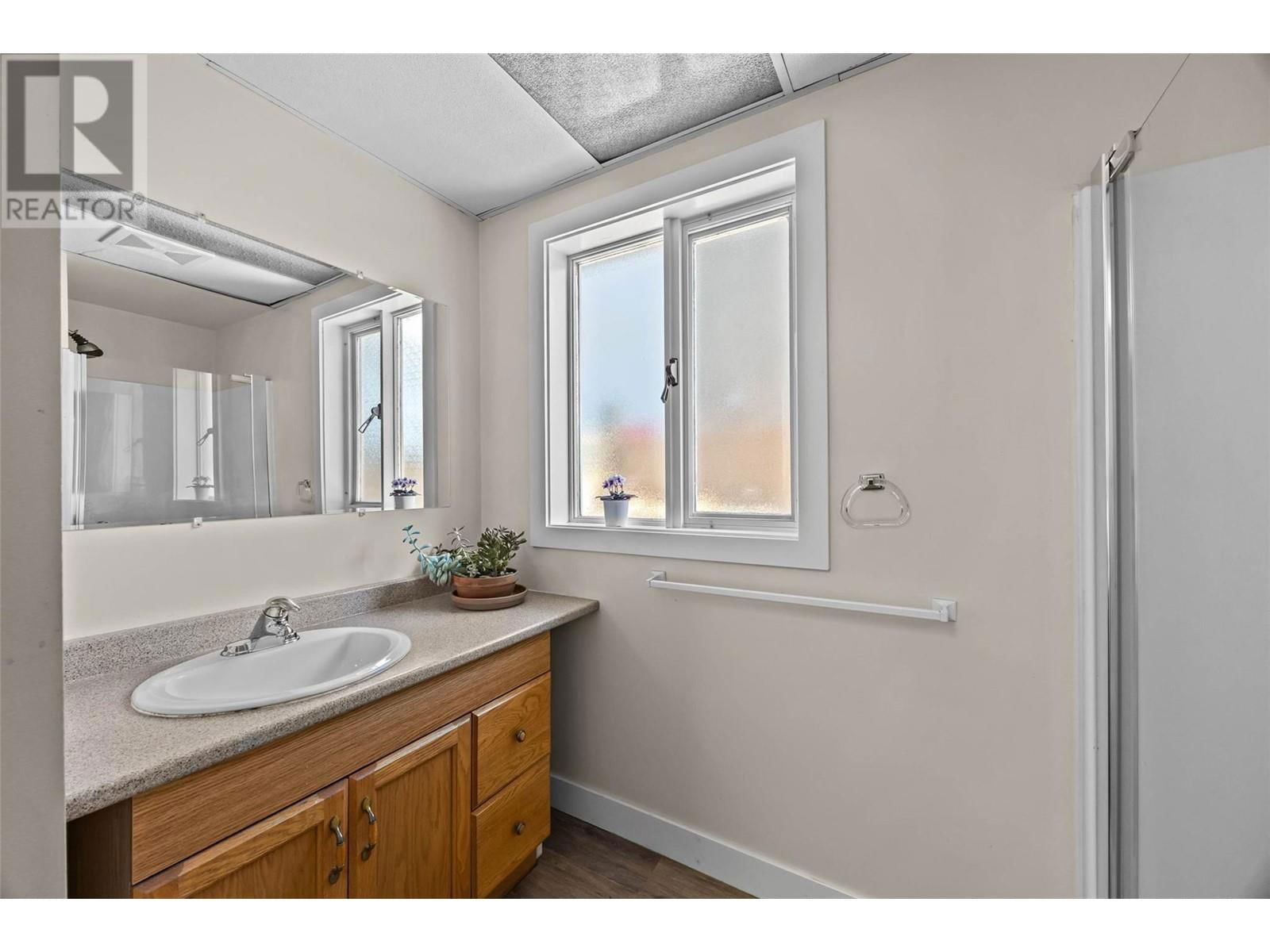 4061 DAVIE ROAD Image 44