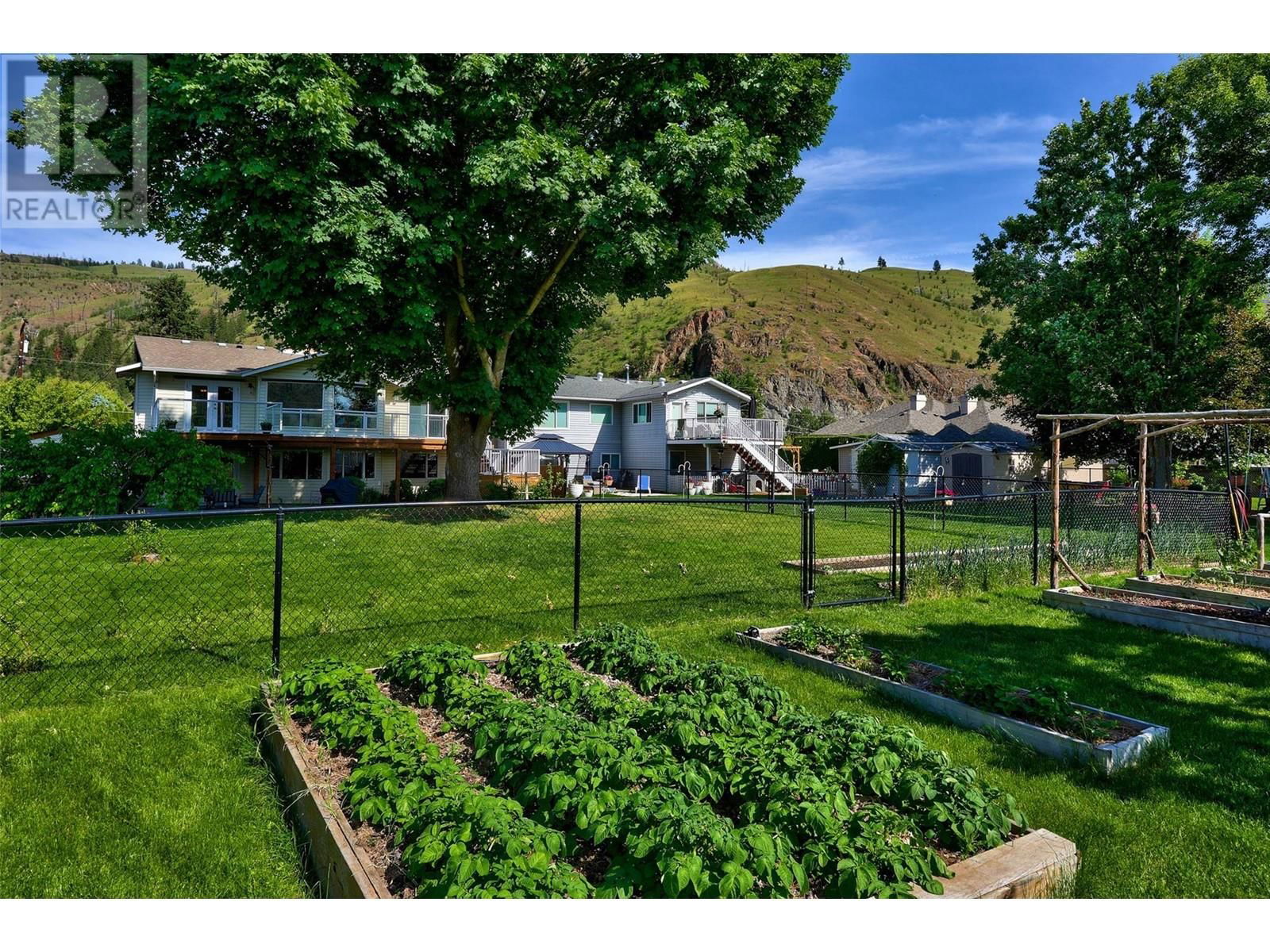 4061 DAVIE ROAD Image 52
