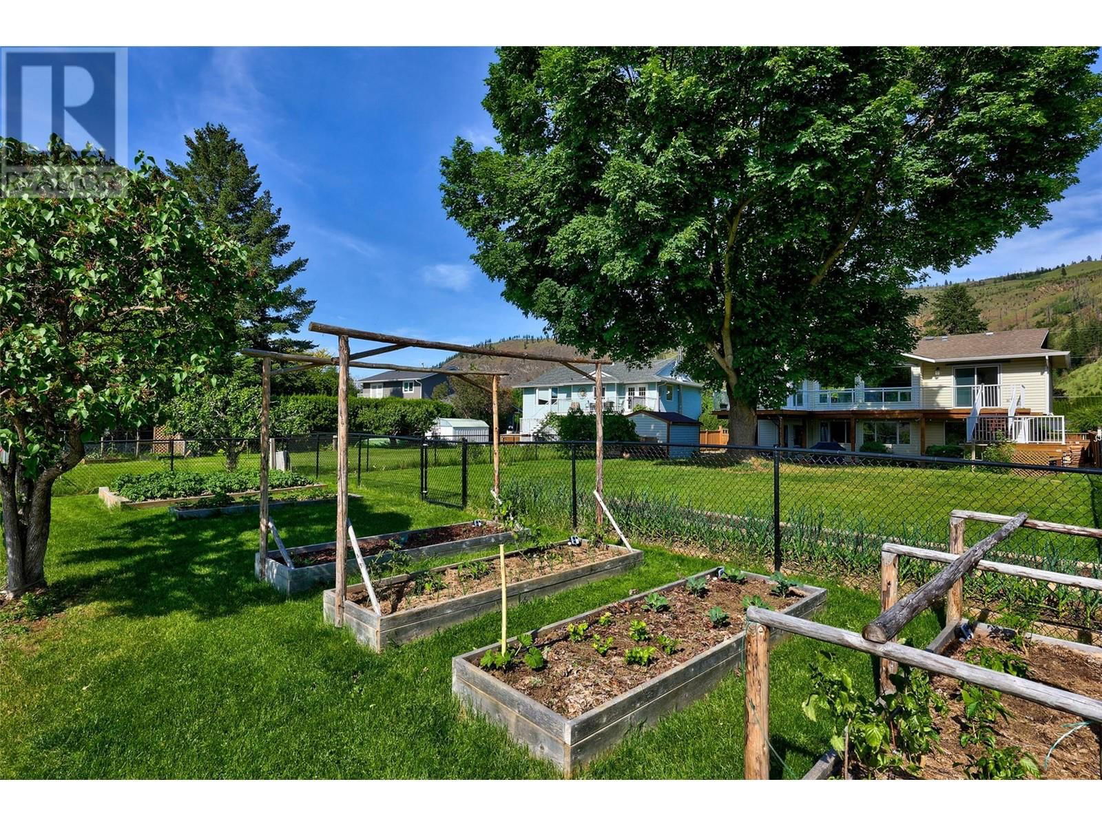 4061 DAVIE ROAD Image 54