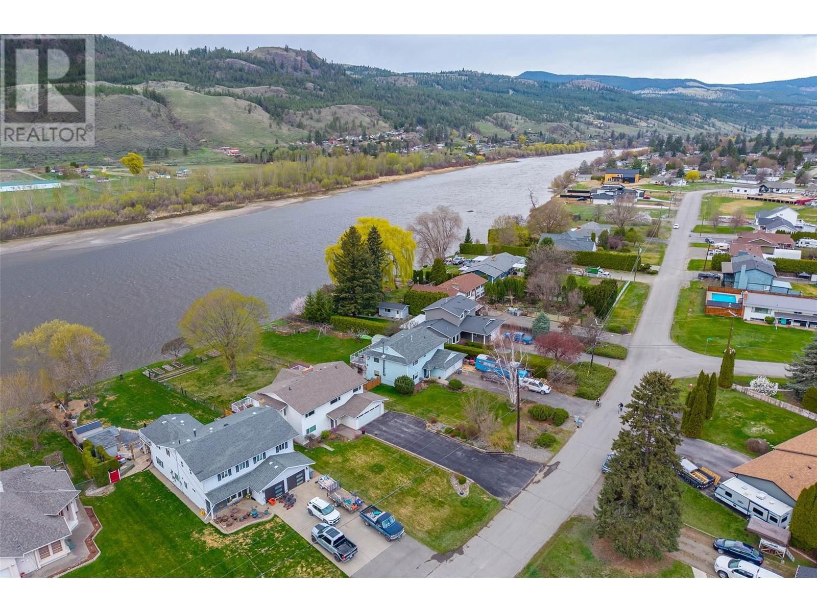 4061 DAVIE ROAD Image 63