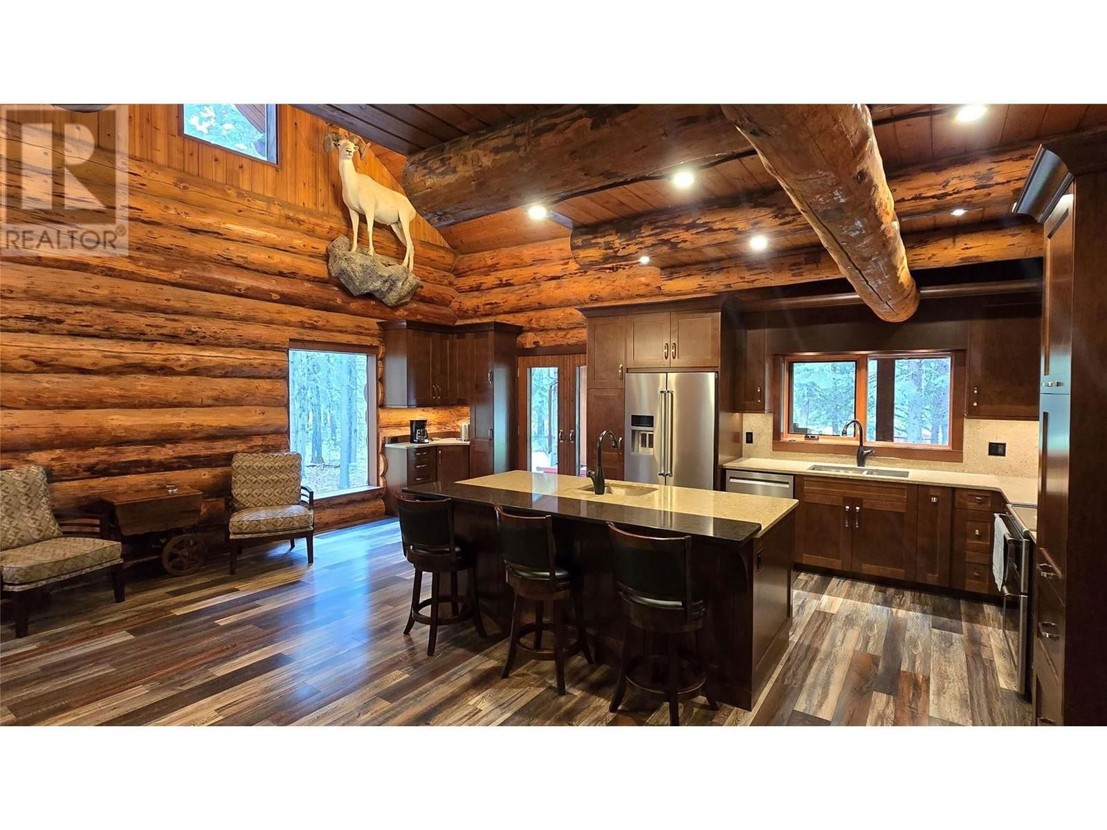 10833 MERRICK ROAD Image 7