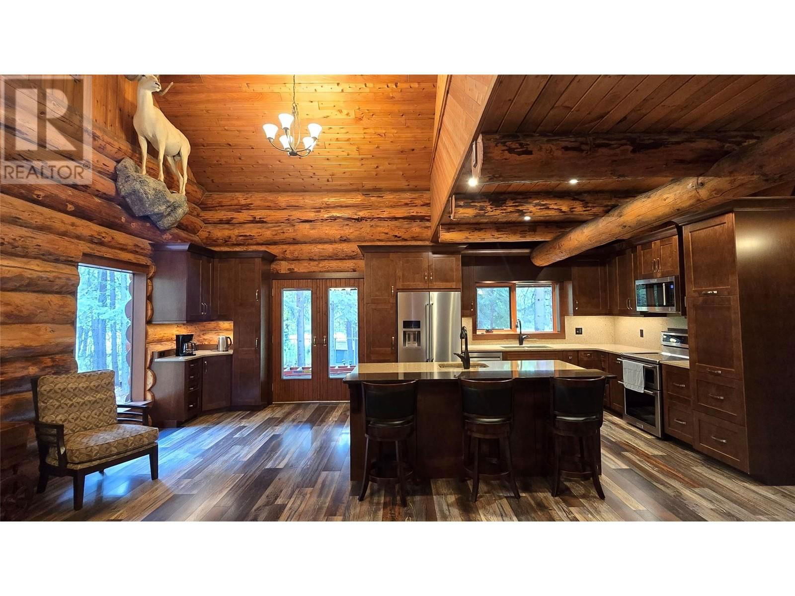 10833 MERRICK ROAD Image 8
