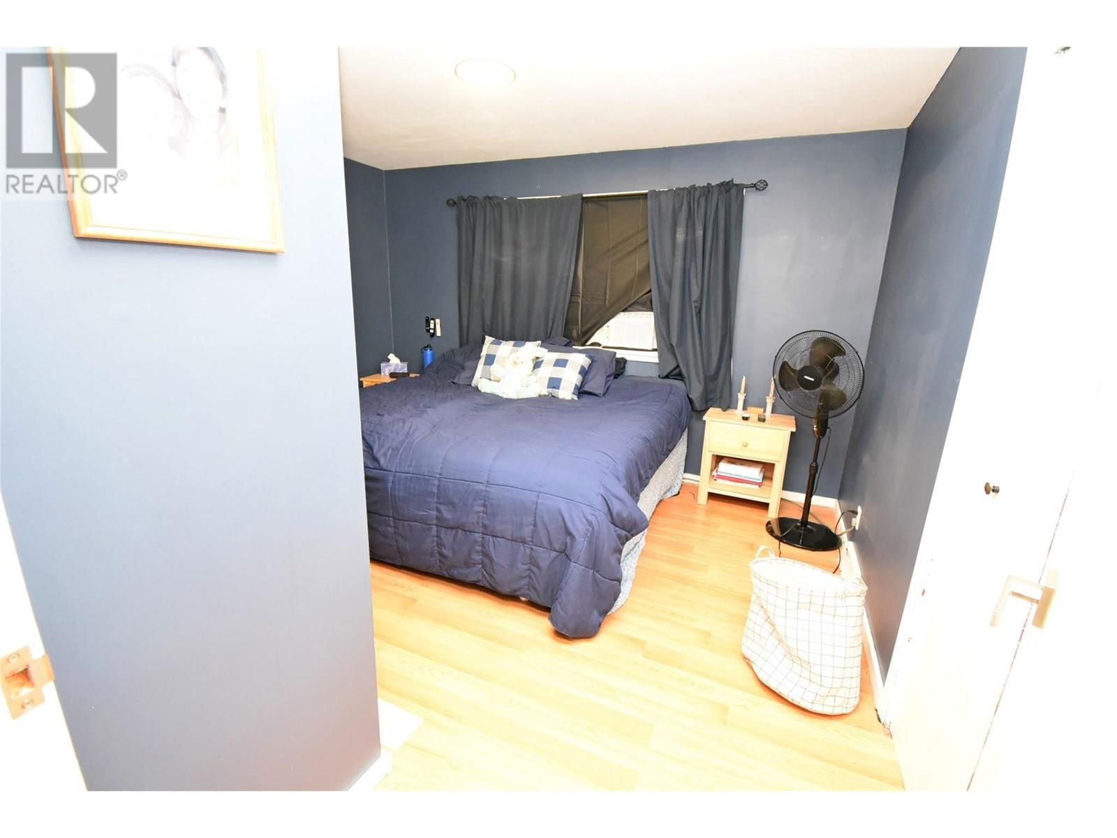 3011 38 STREET Image 20