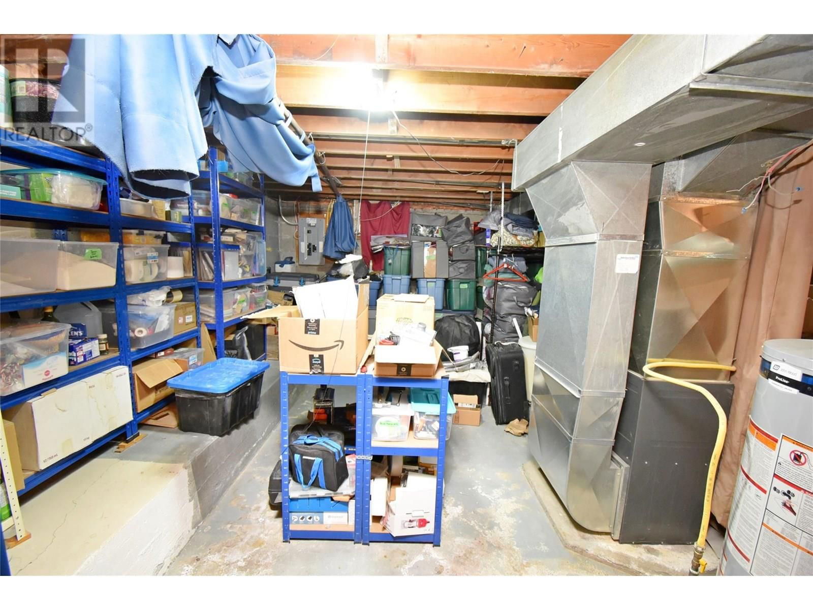 3011 38 STREET Image 41