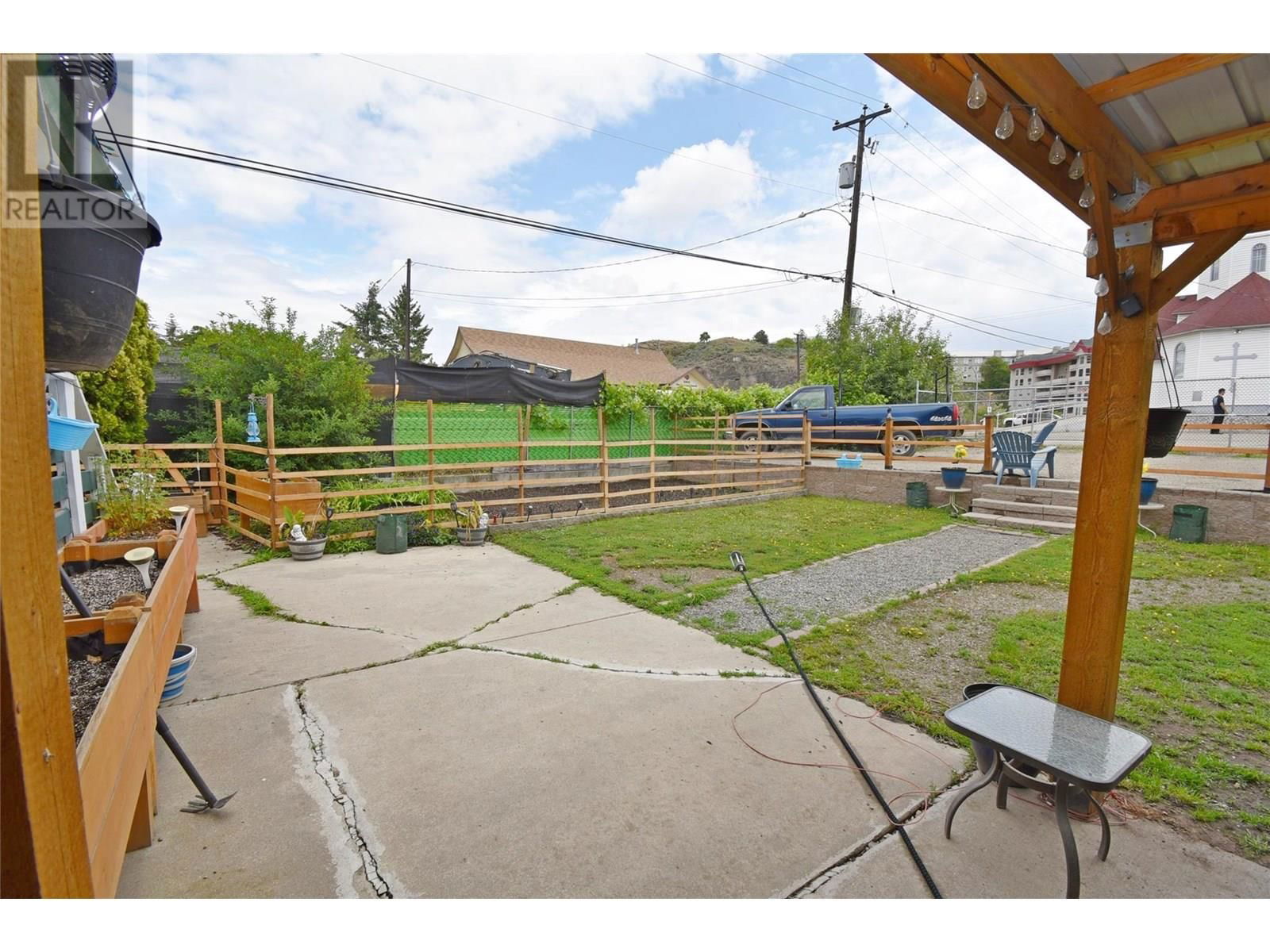 3011 38 STREET Image 51