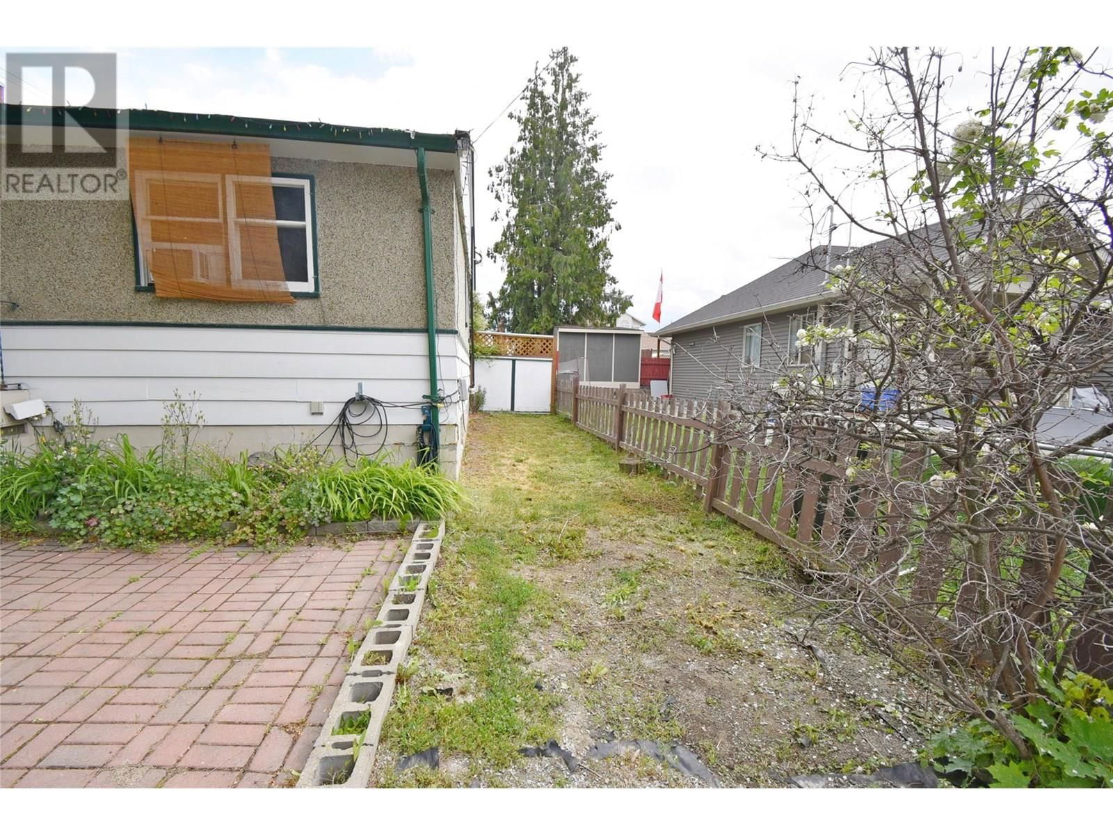 3011 38 STREET Image 58