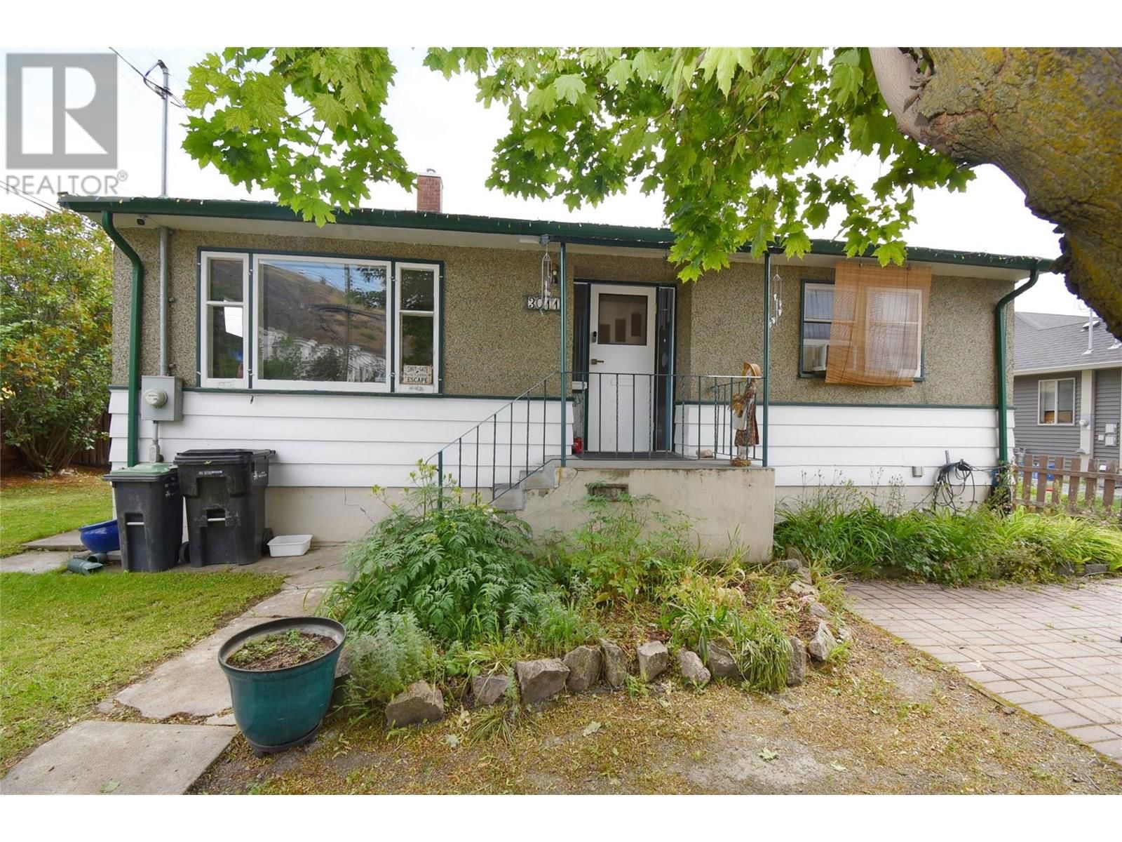 3011 38 STREET Image 6