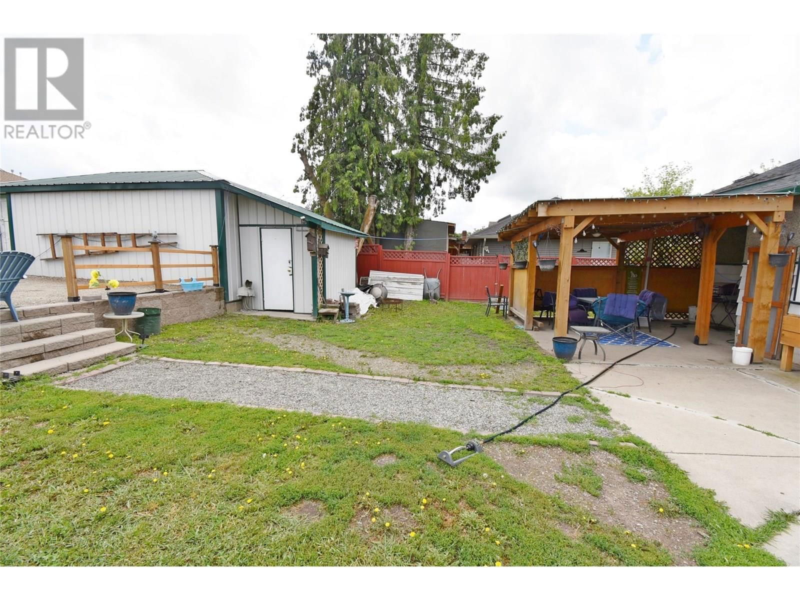 3011 38 STREET Image 60