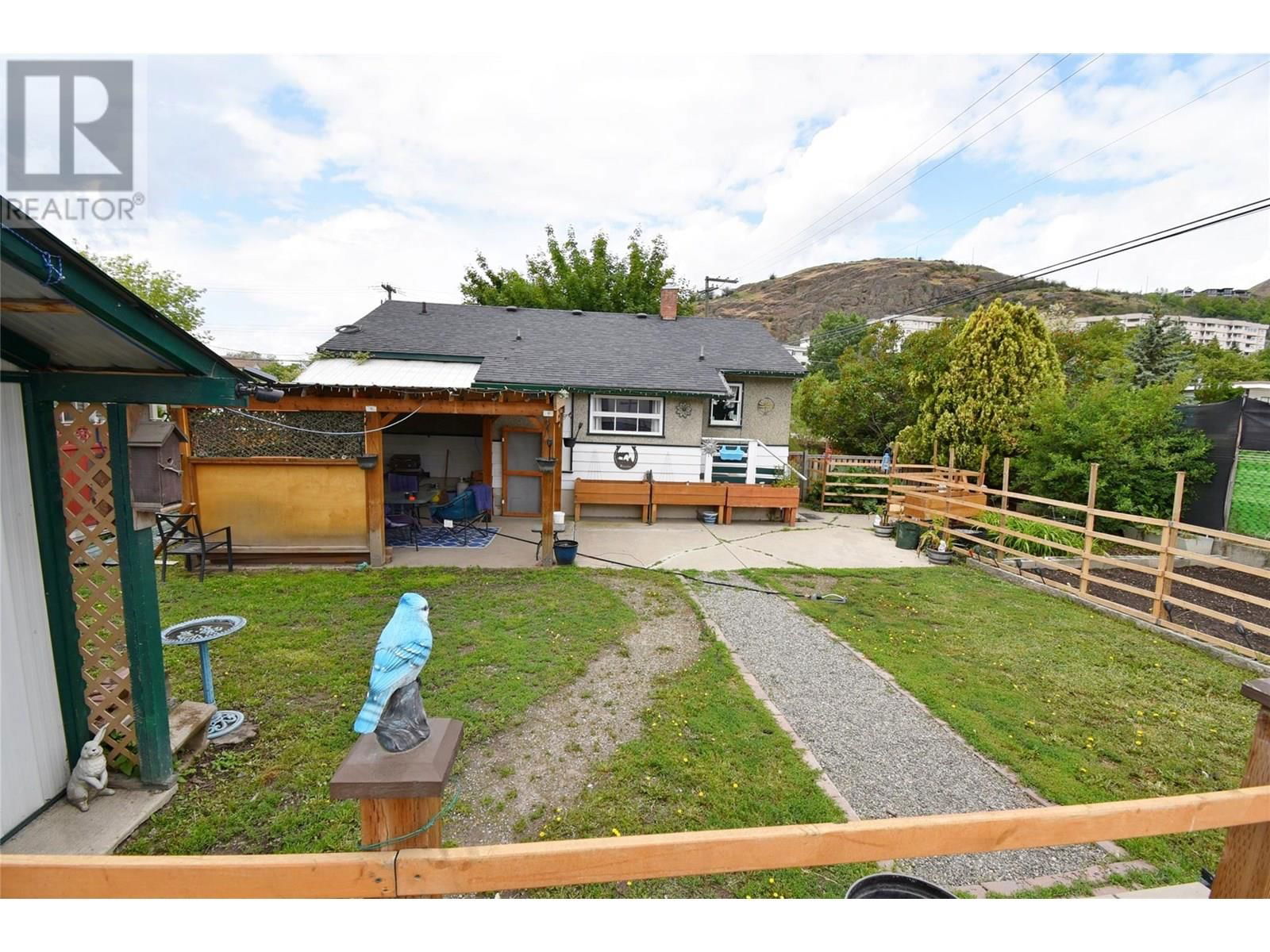 3011 38 STREET Image 62