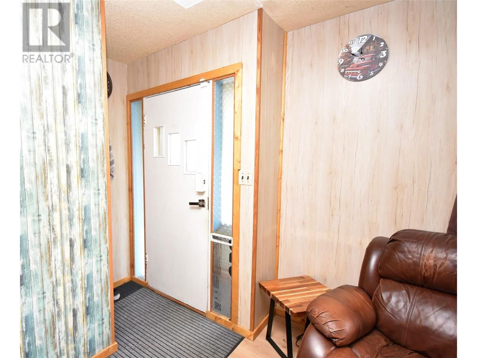 3011 38 STREET Image 7