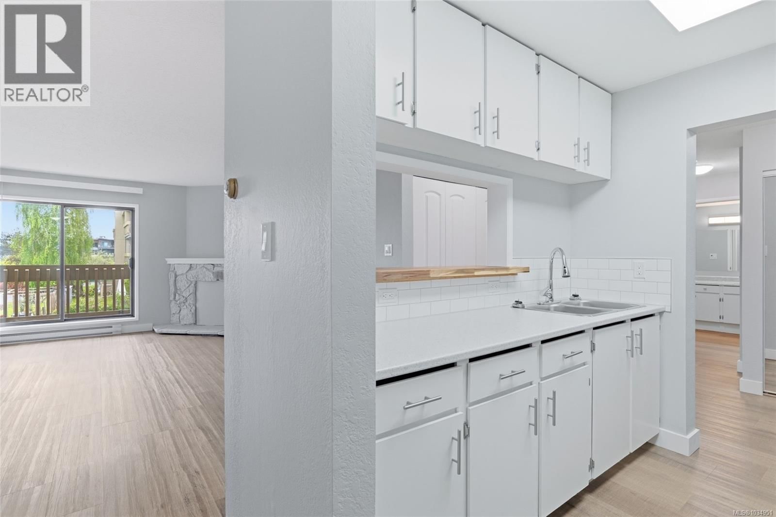 208 363 Morison Avenue property photo