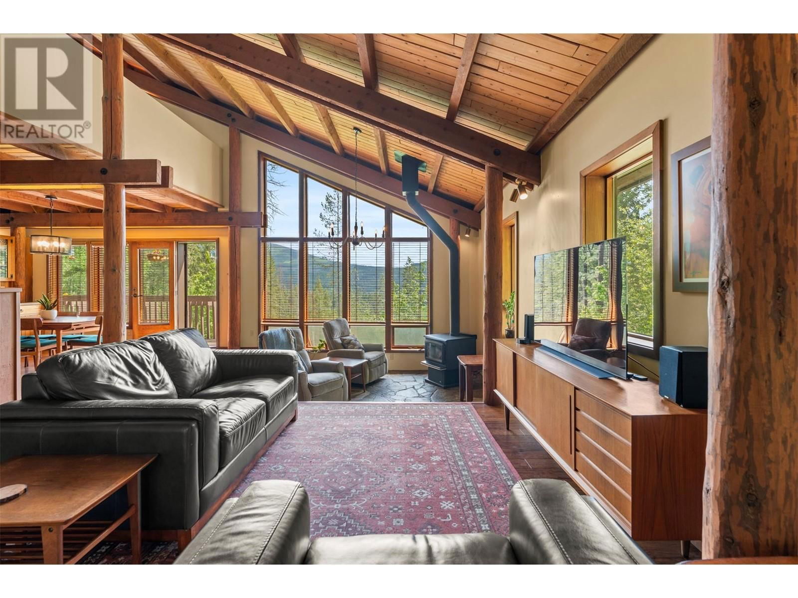 1099 ENDERBY MABEL LAKE ROAD Image 10