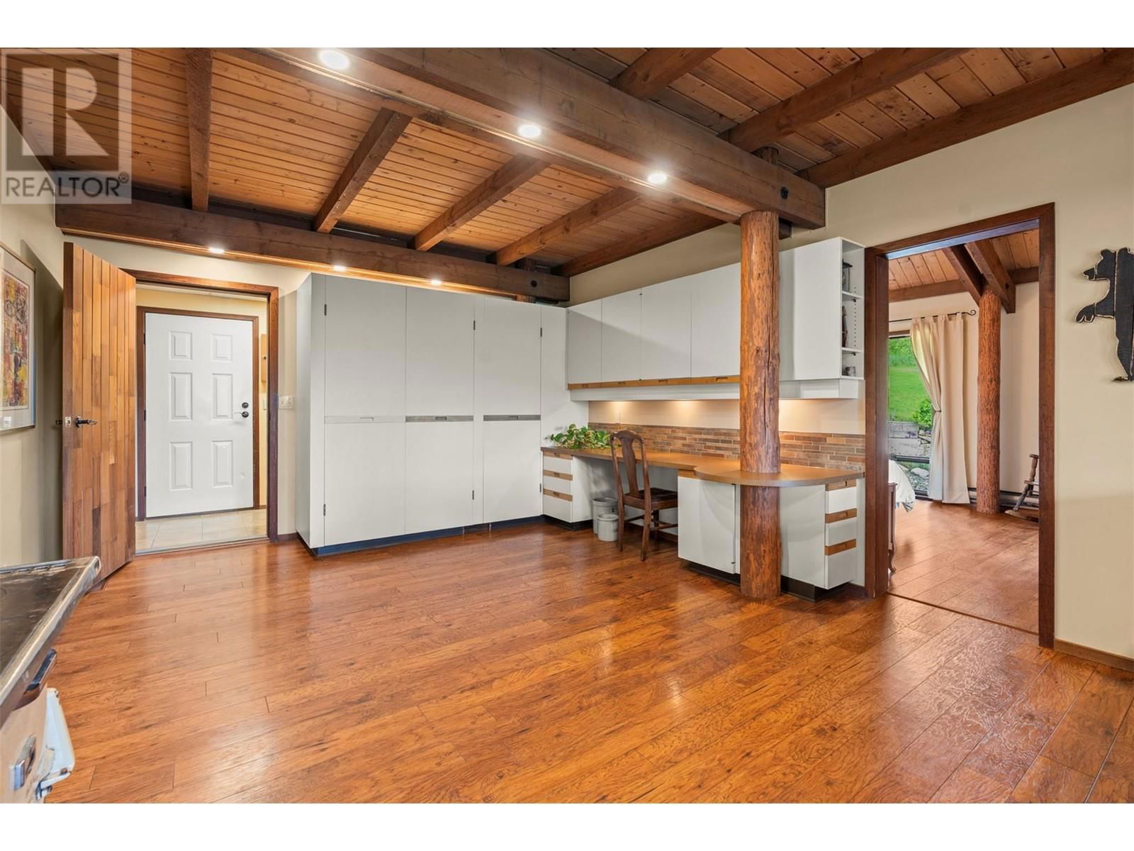 1099 ENDERBY MABEL LAKE ROAD Image 21