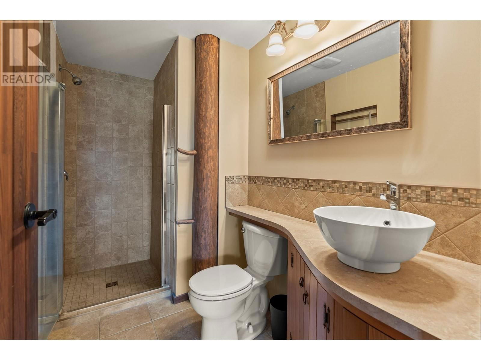 1099 ENDERBY MABEL LAKE ROAD Image 30