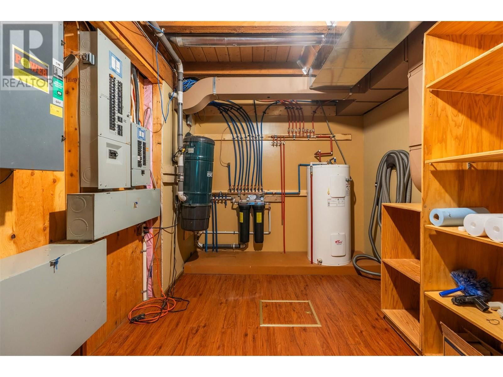 1099 ENDERBY MABEL LAKE ROAD Image 65