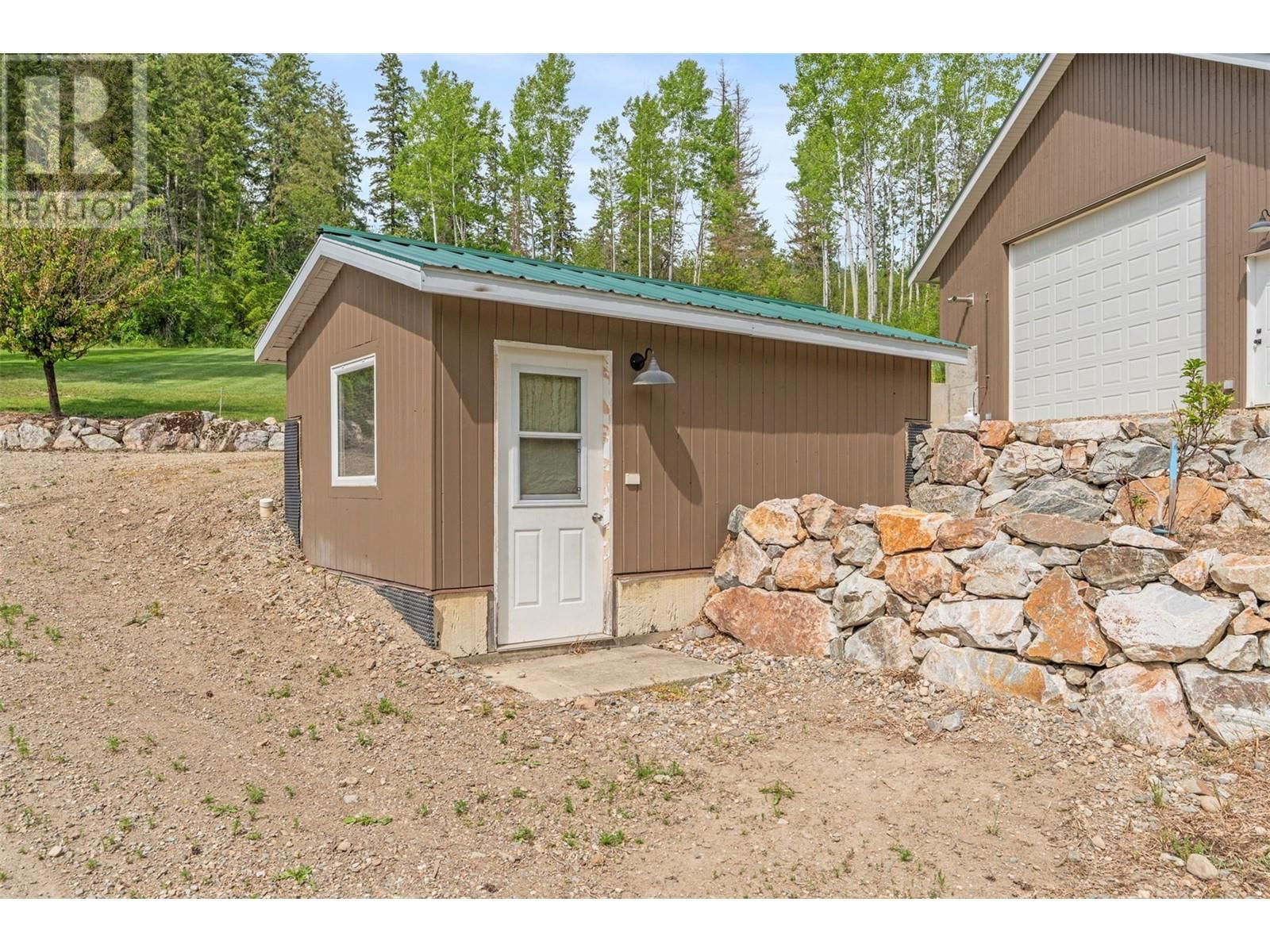 1099 ENDERBY MABEL LAKE ROAD Image 74