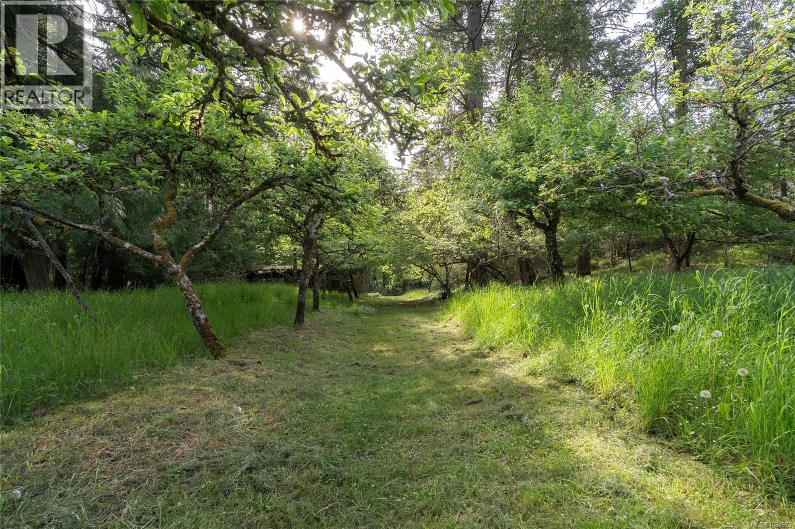 5924 Old West Saanich Road property photo