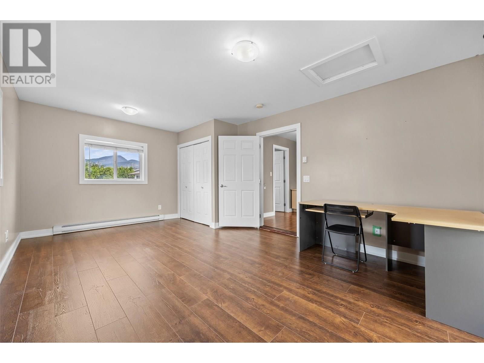 645 MARK ROAD Image 18