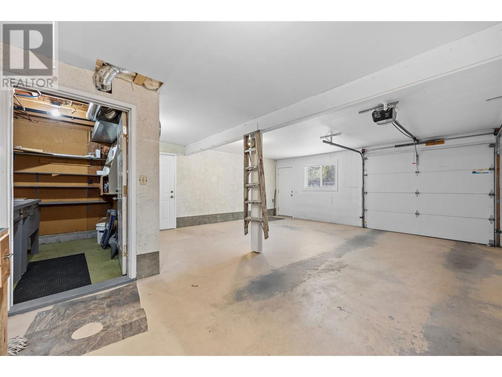645 MARK ROAD Image 35