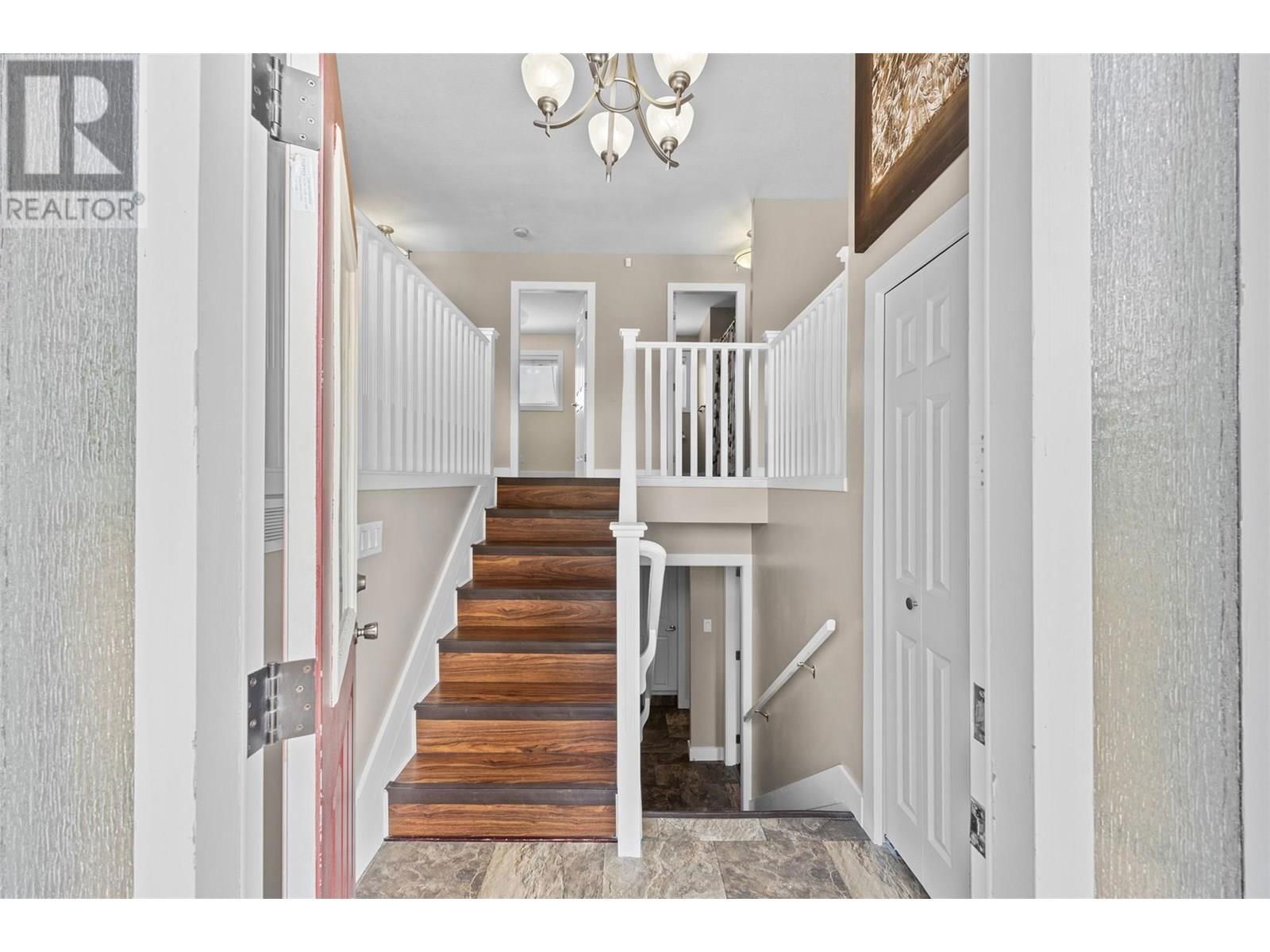 645 MARK ROAD Image 5