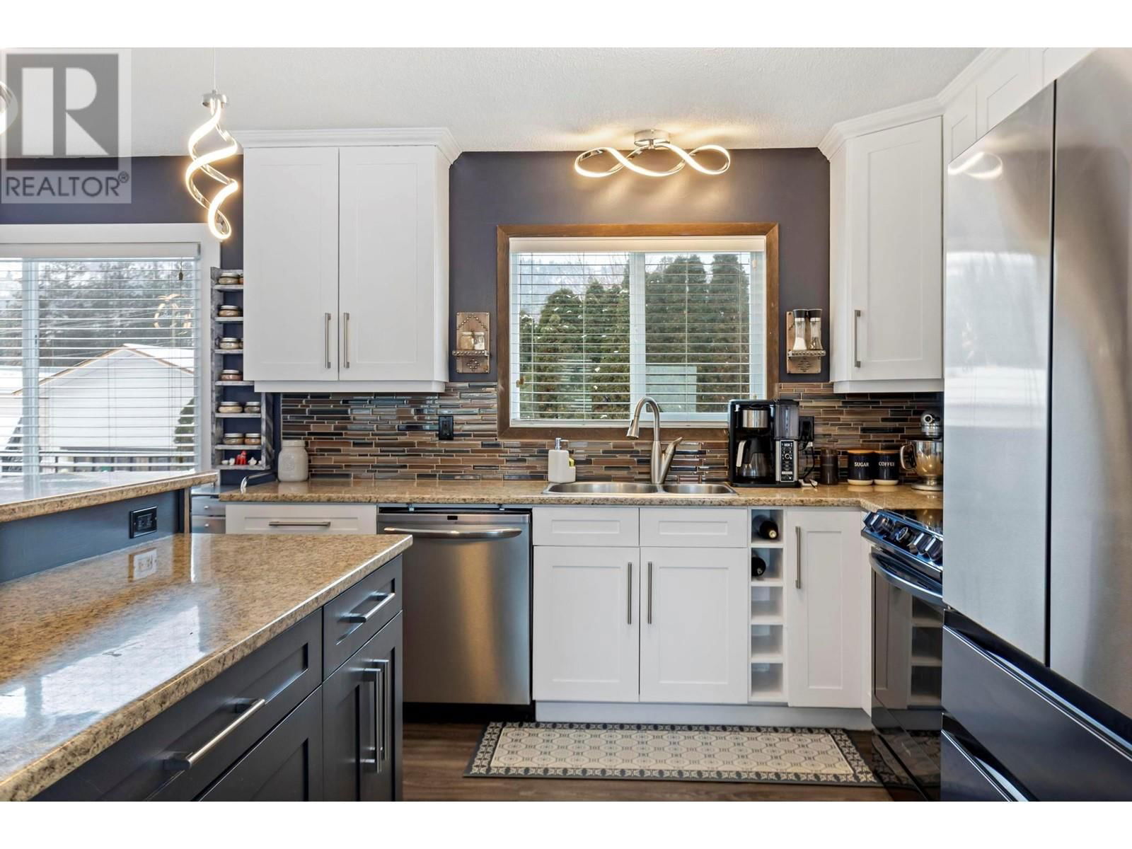3548 MACDONNEL ROAD Image 20