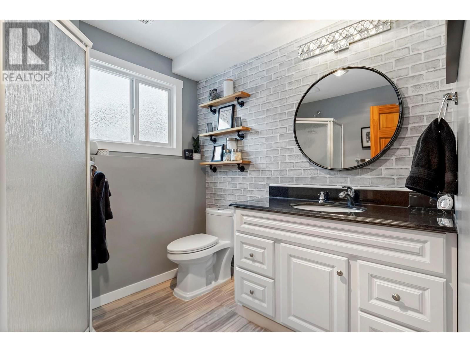 3548 MACDONNEL ROAD Image 39