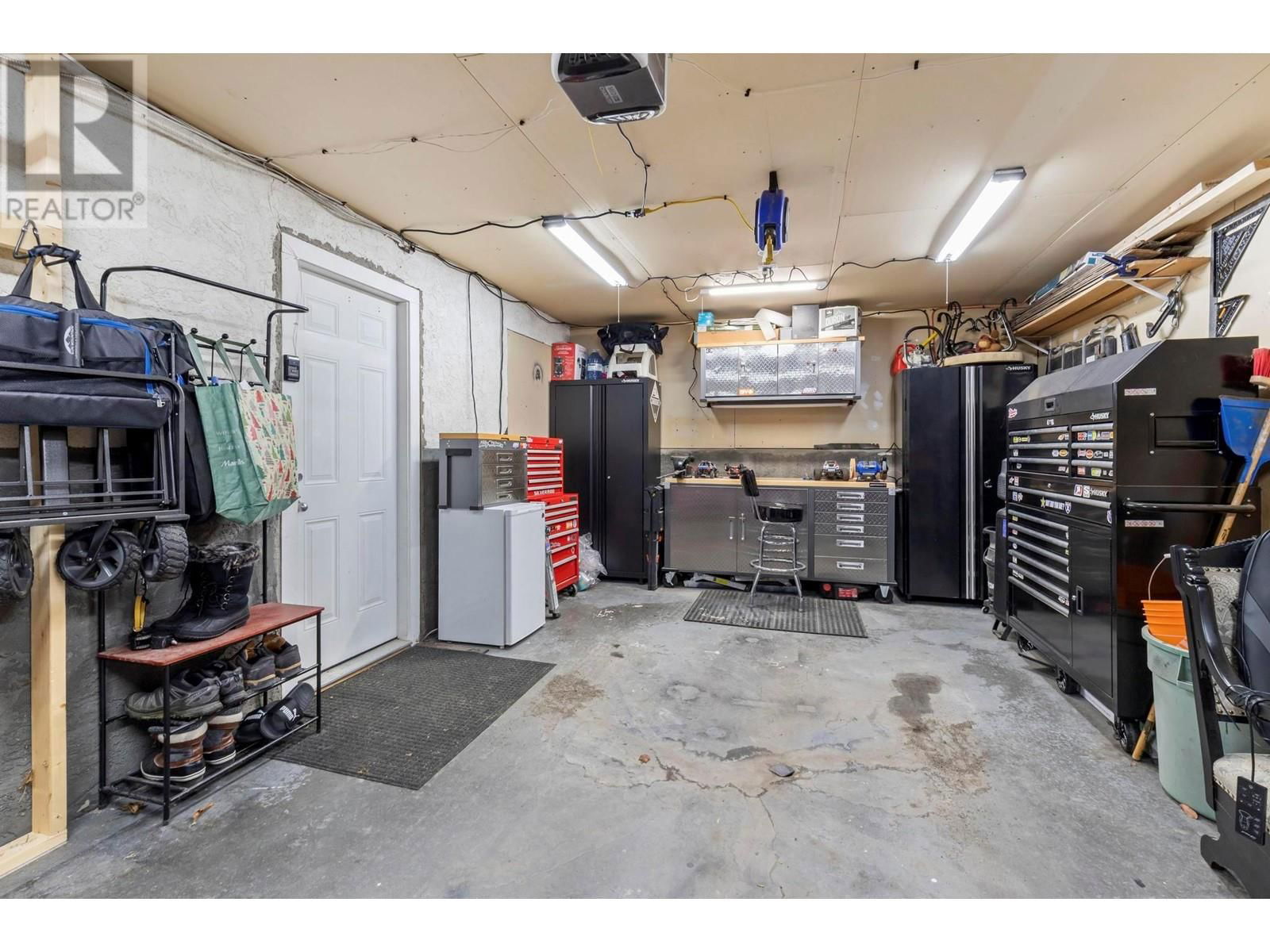 3548 MACDONNEL ROAD Image 42