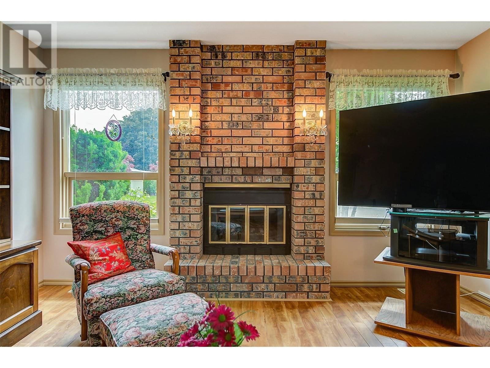 37 - 1101 CAMERON AVENUE Image 5