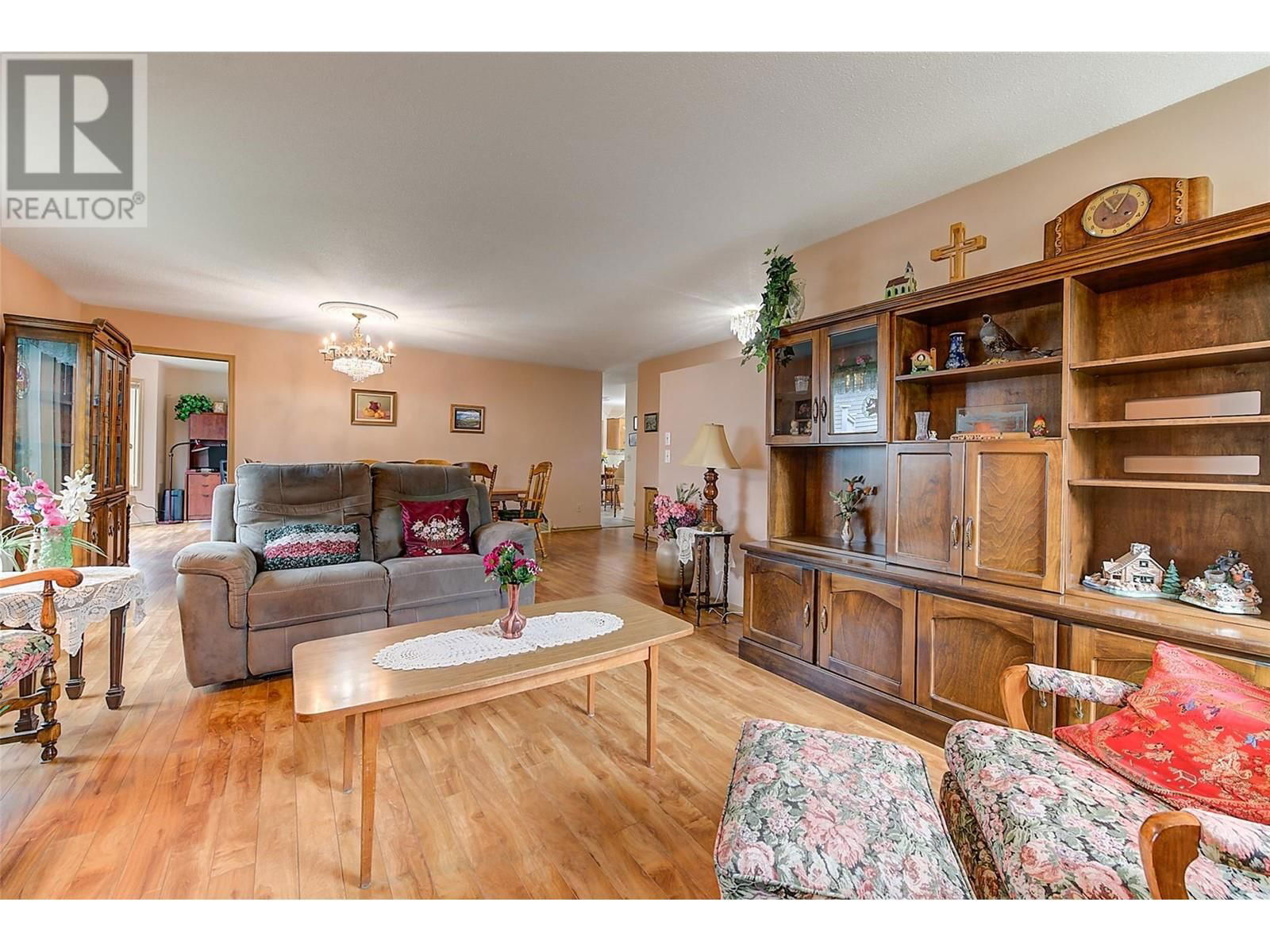 37 - 1101 CAMERON AVENUE Image 6